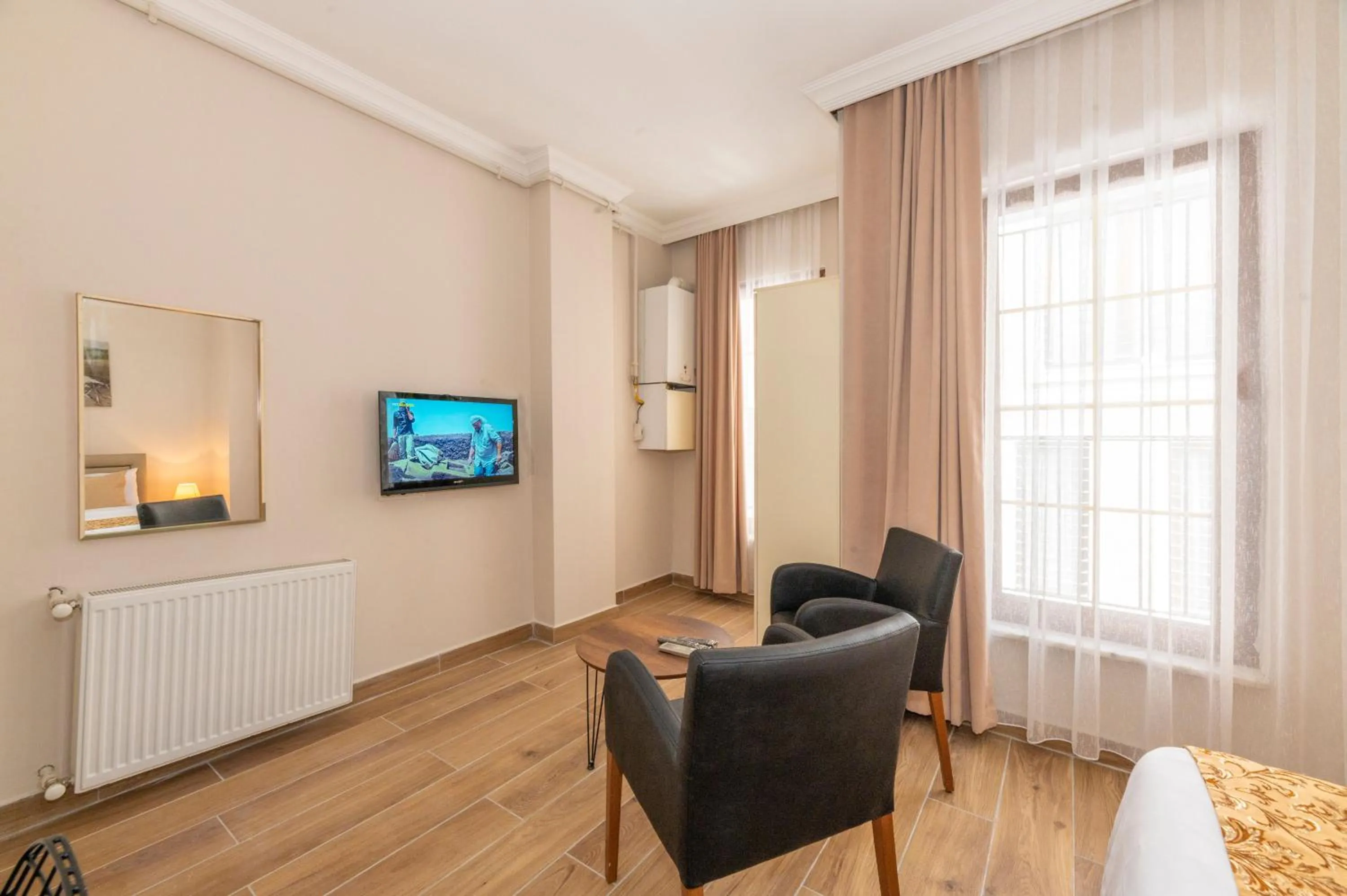 Photo of the whole room in Marida Residence - Istanbul Taksim