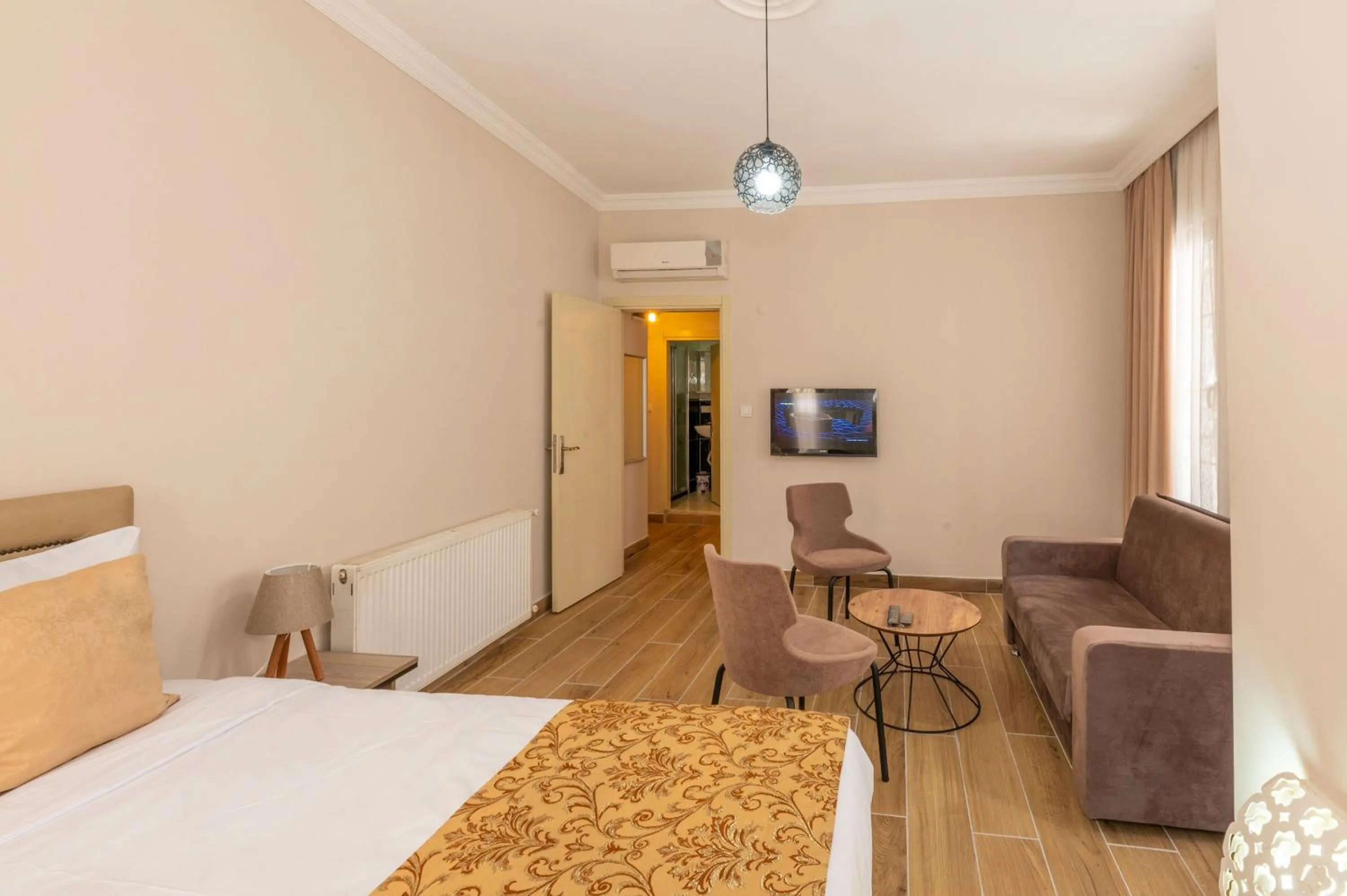 Photo of the whole room, Bed in Marida Residence - Istanbul Taksim