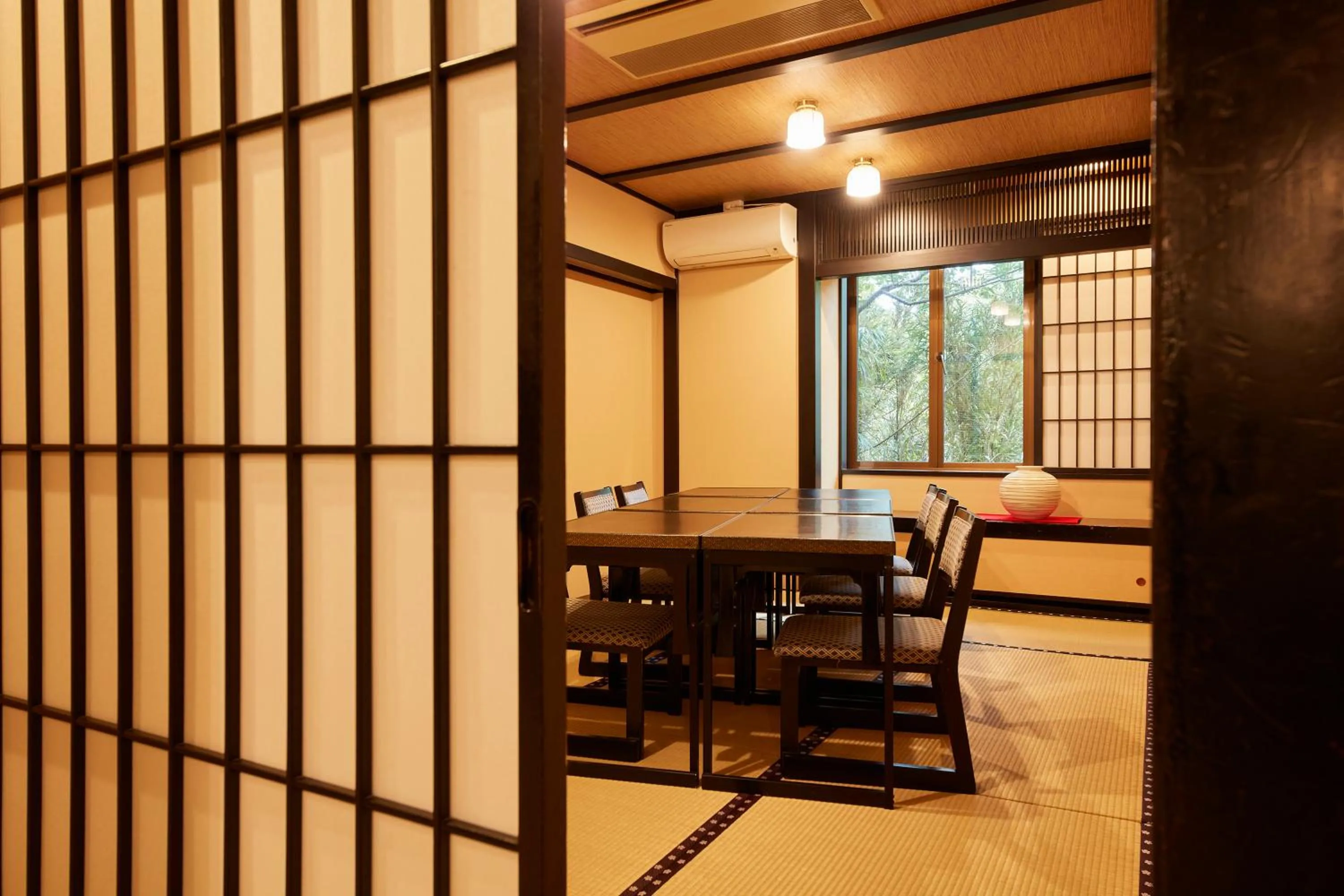 Dining area in Hana No Omotenashi Nanraku