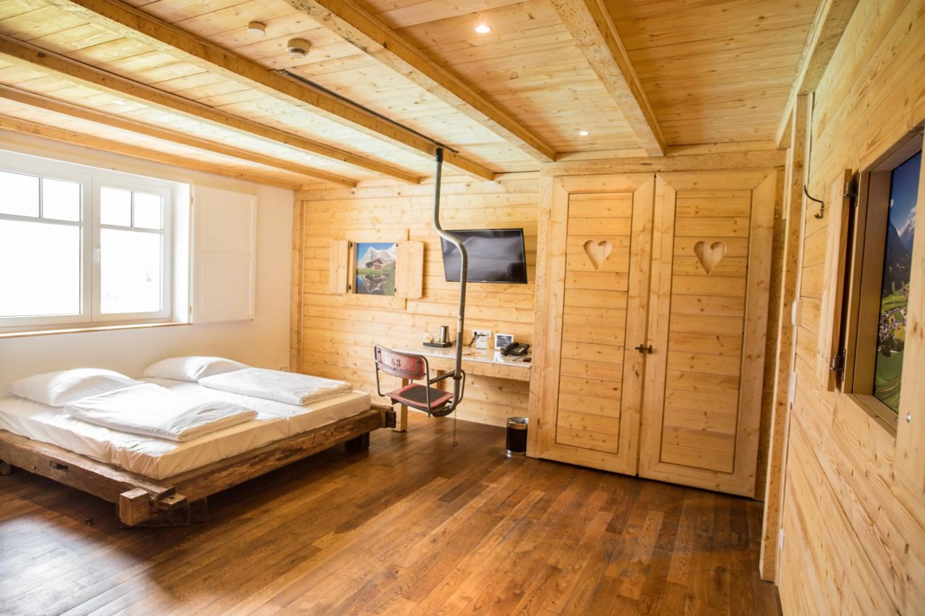 Photo of the whole room, Bed in Landhotel Beverland bei Münster