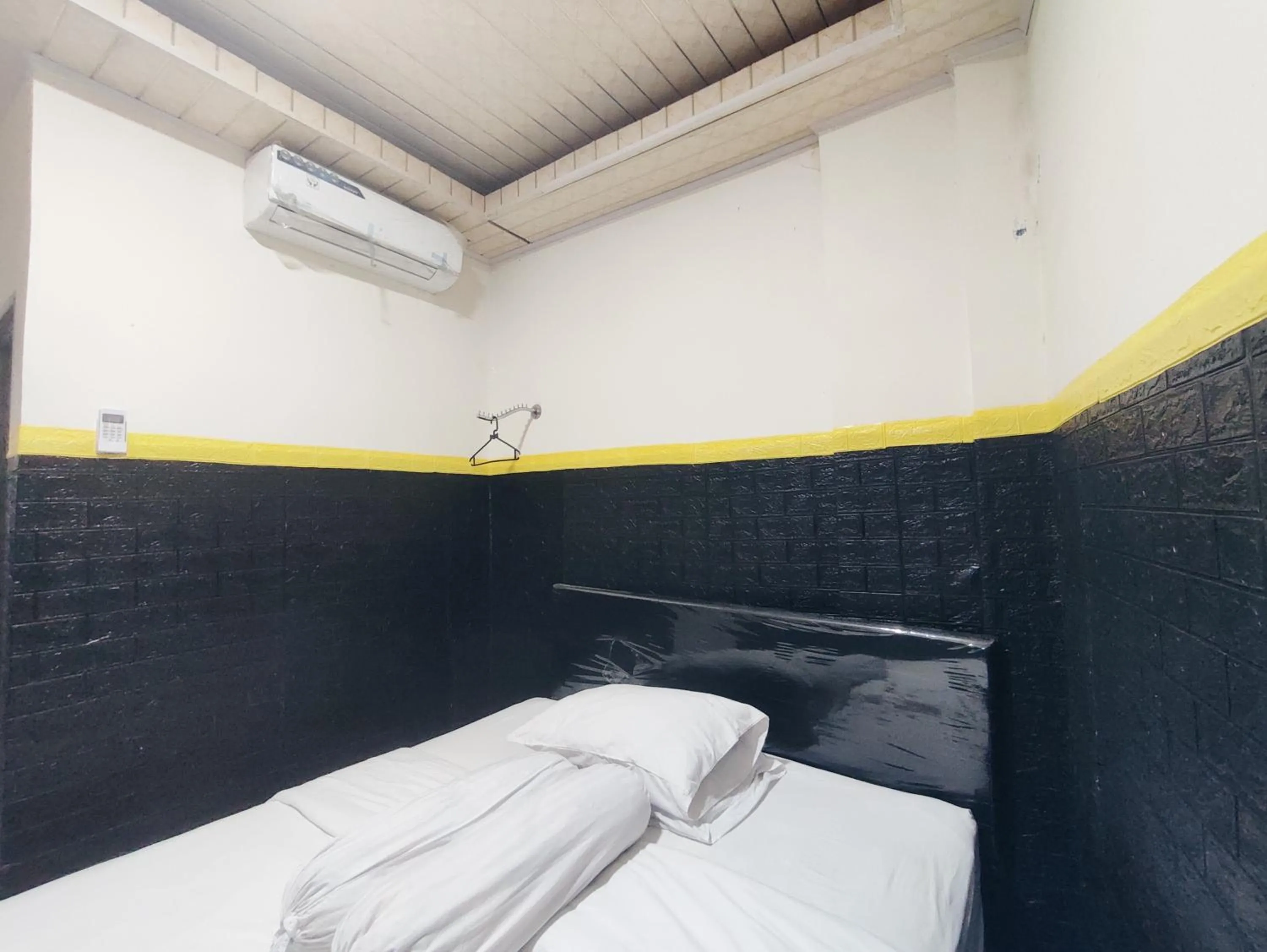 Bed in Superstar Residence Tomohon Redpartner