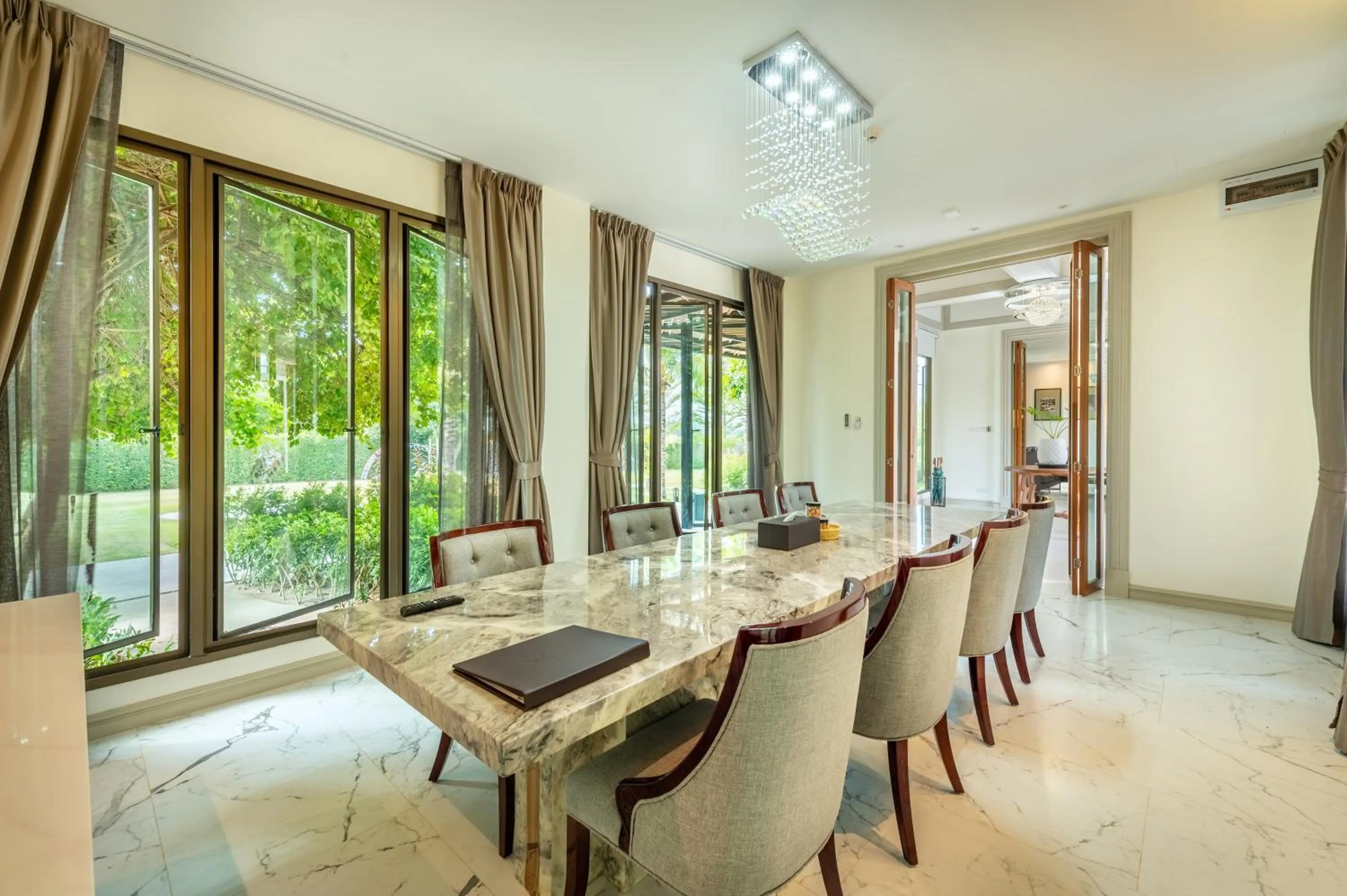 Dining area in Phukalini Luxury Pool Villa & Onsen