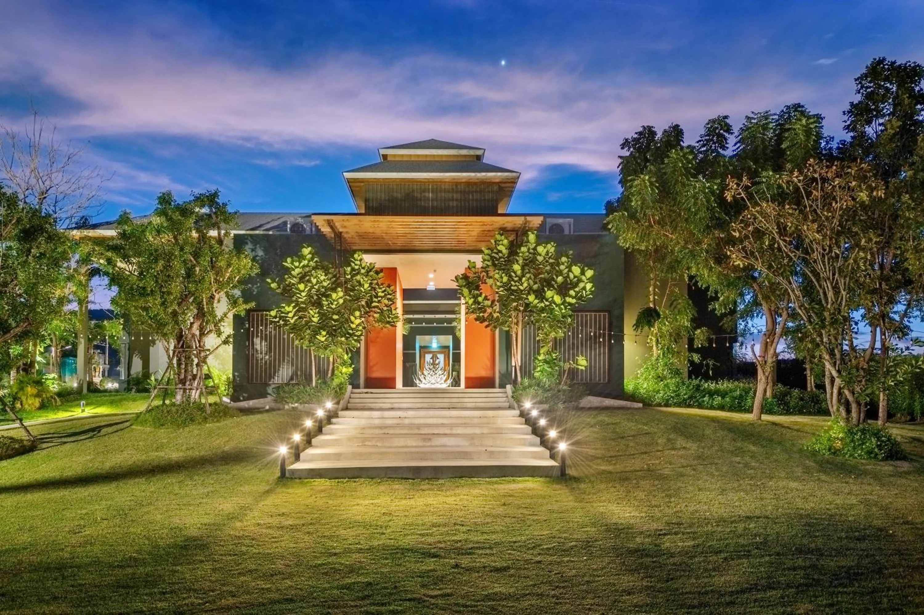 Garden in Phukalini Luxury Pool Villa & Onsen