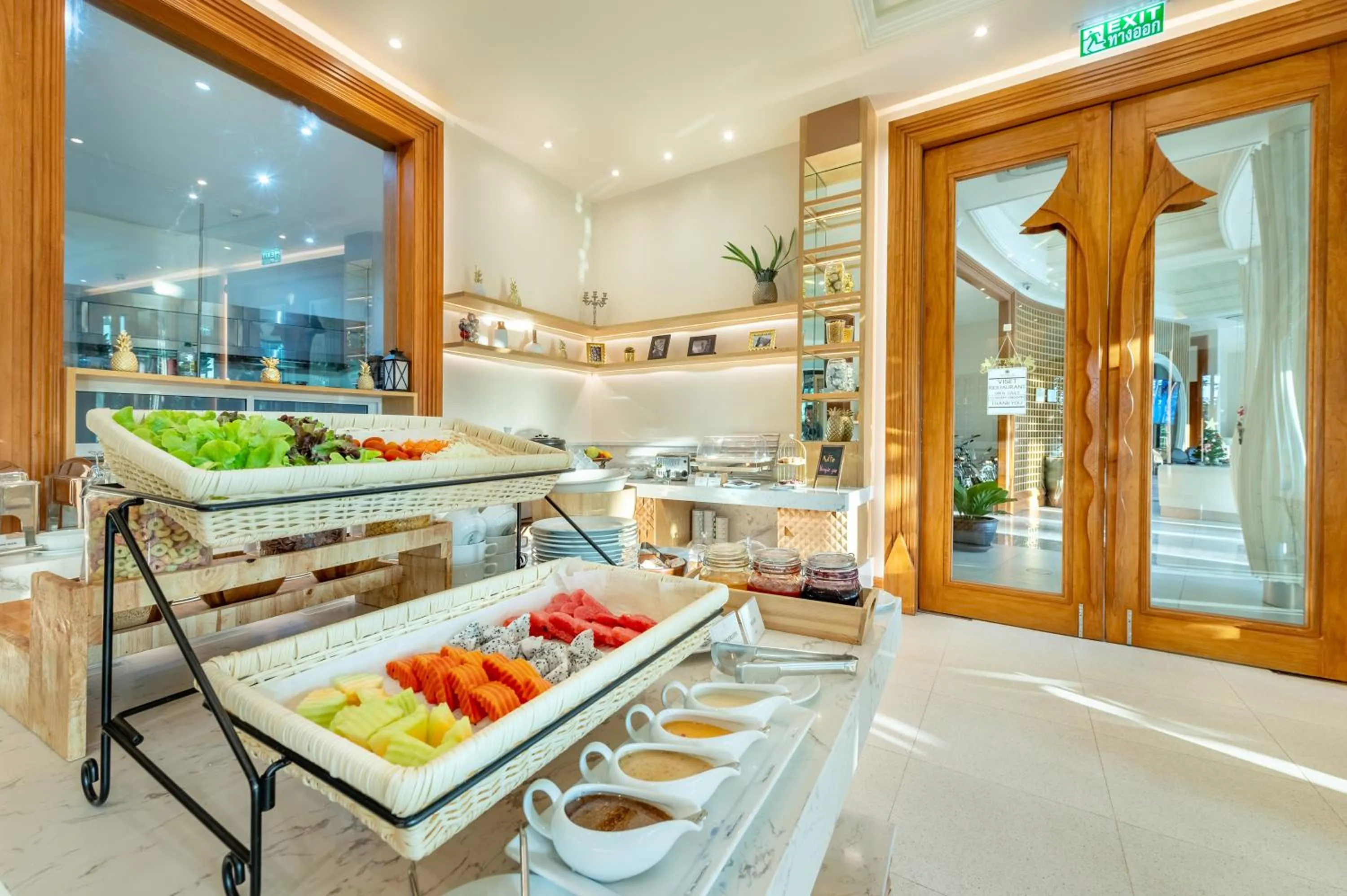 Food and drinks in Phukalini Luxury Pool Villa & Onsen