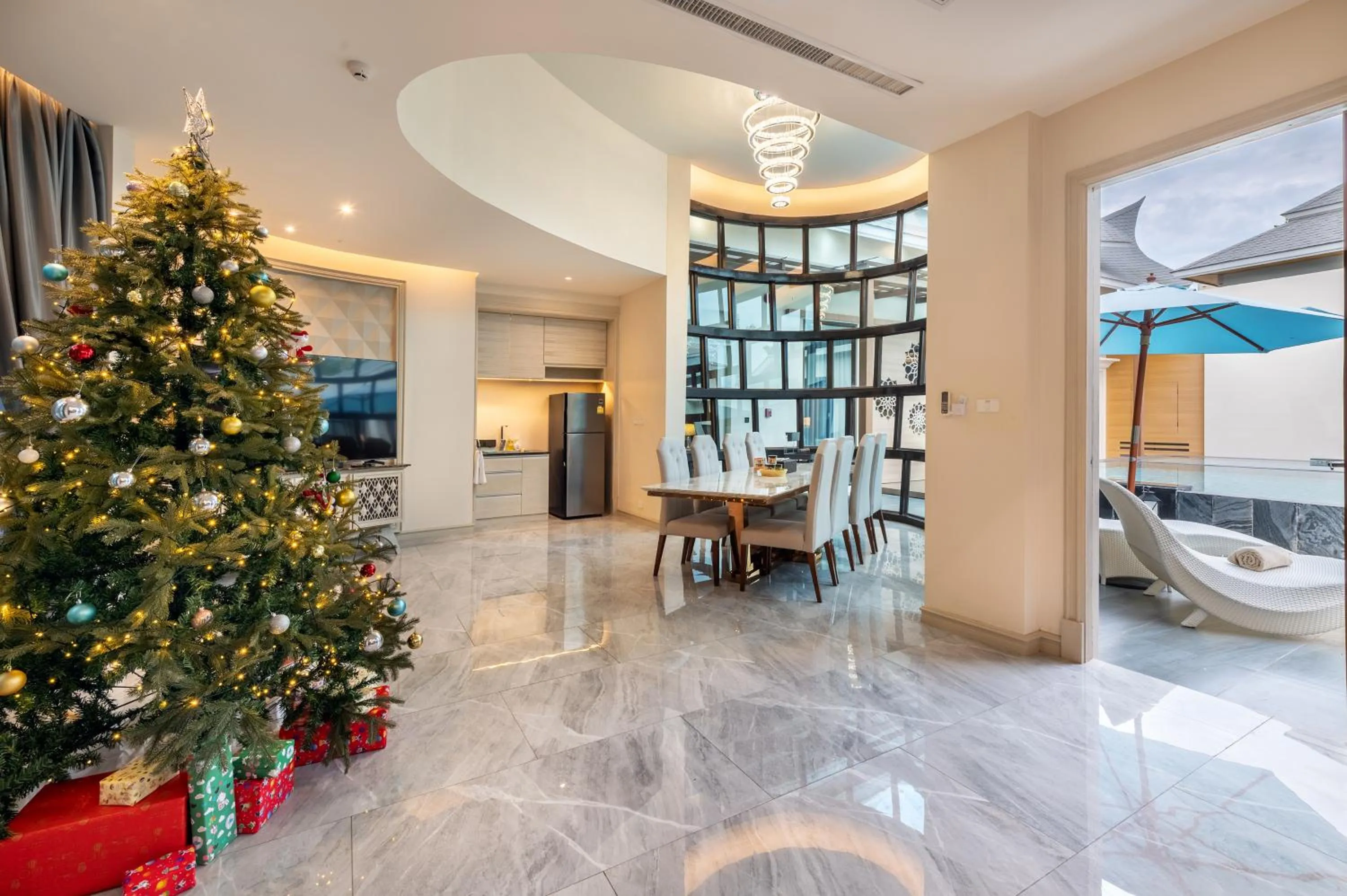 Living room in Phukalini Luxury Pool Villa & Onsen