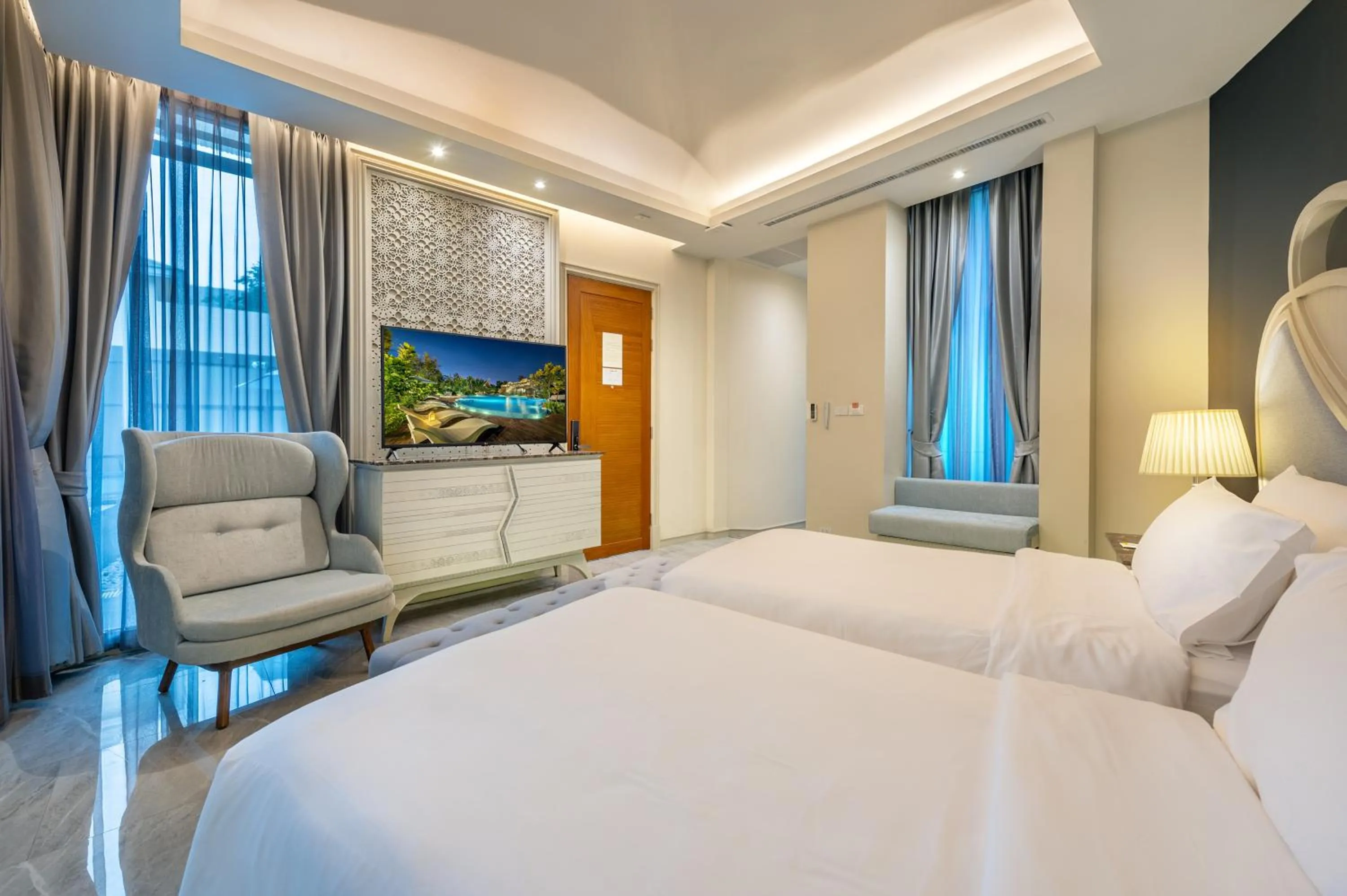 Bedroom, Bed in Phukalini Luxury Pool Villa & Onsen