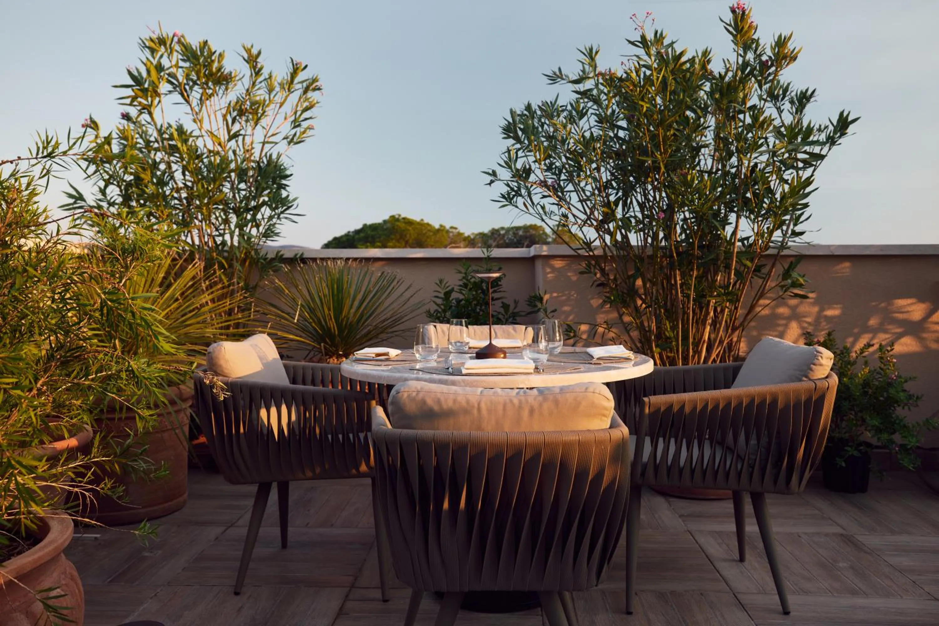 Restaurant/places to eat in La Fleur Boutique Hotel