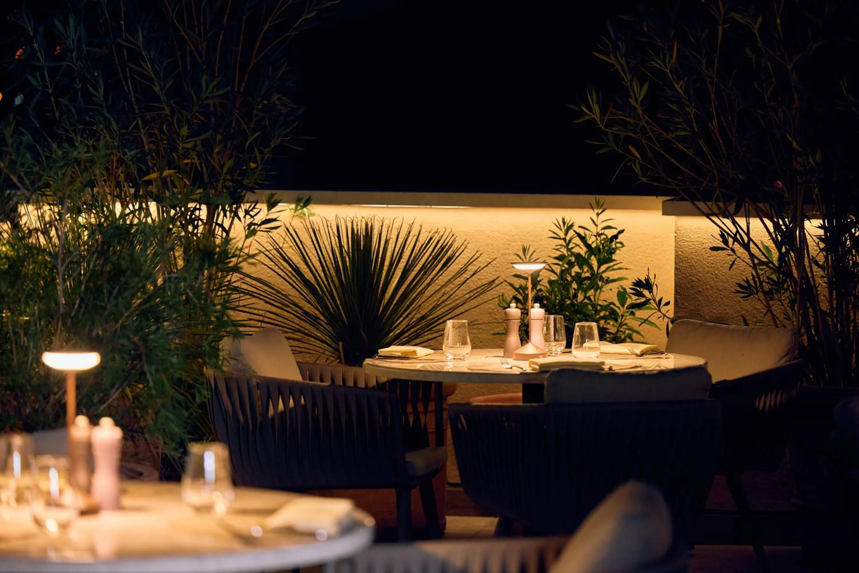 Lounge or bar in La Fleur Boutique Hotel