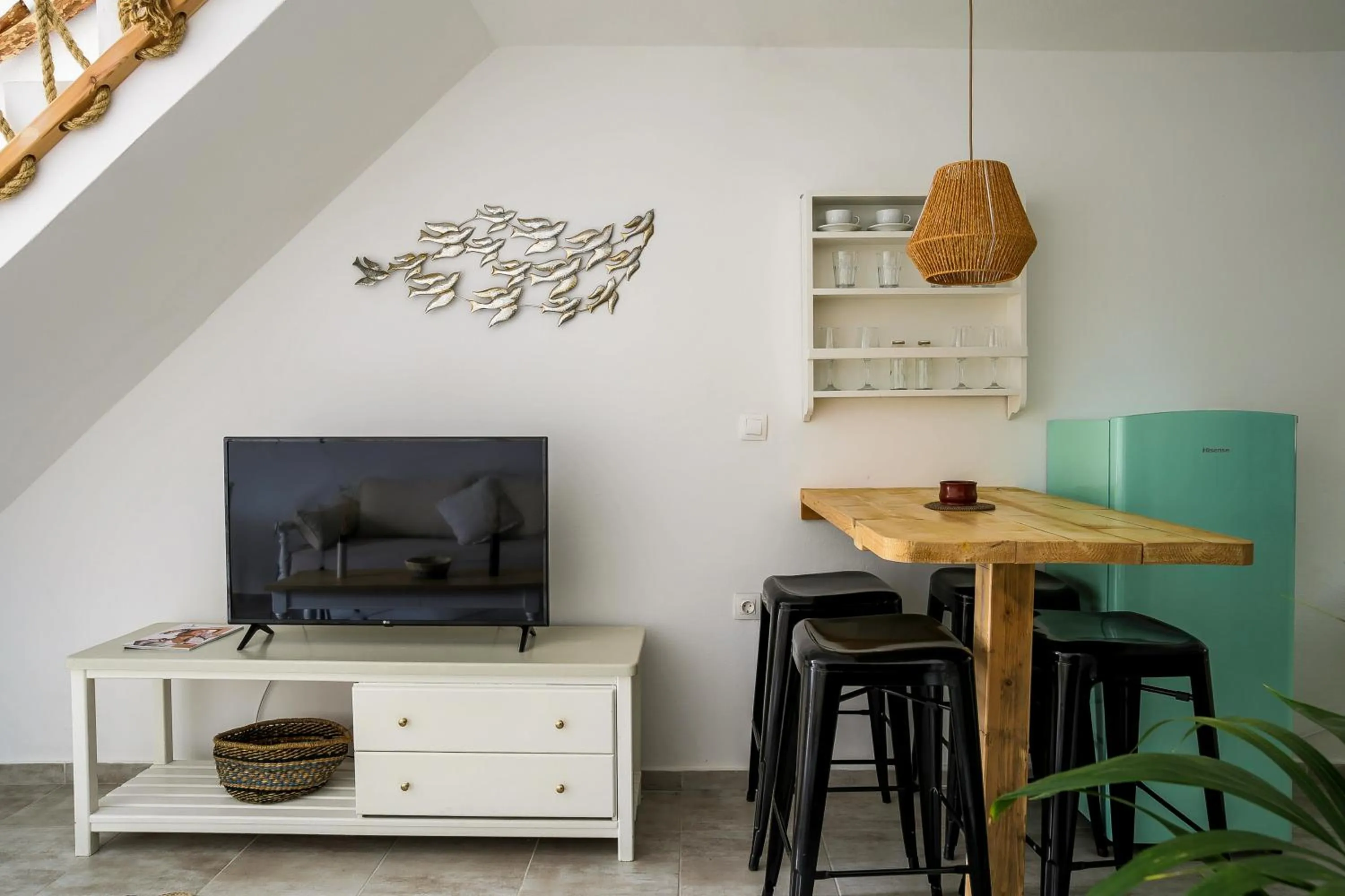 TV and multimedia in Exi Sea Side Suites