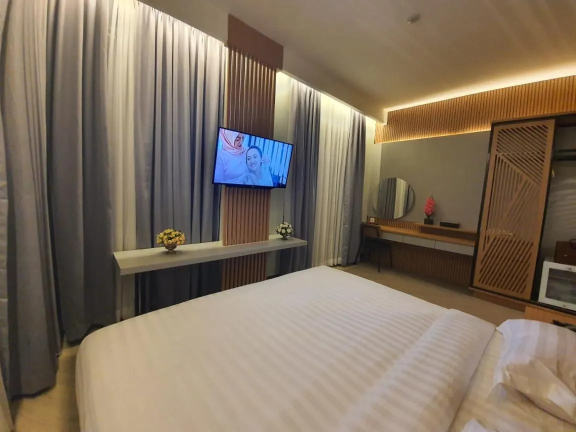 Bed in Muara Hotel Bukittinggi