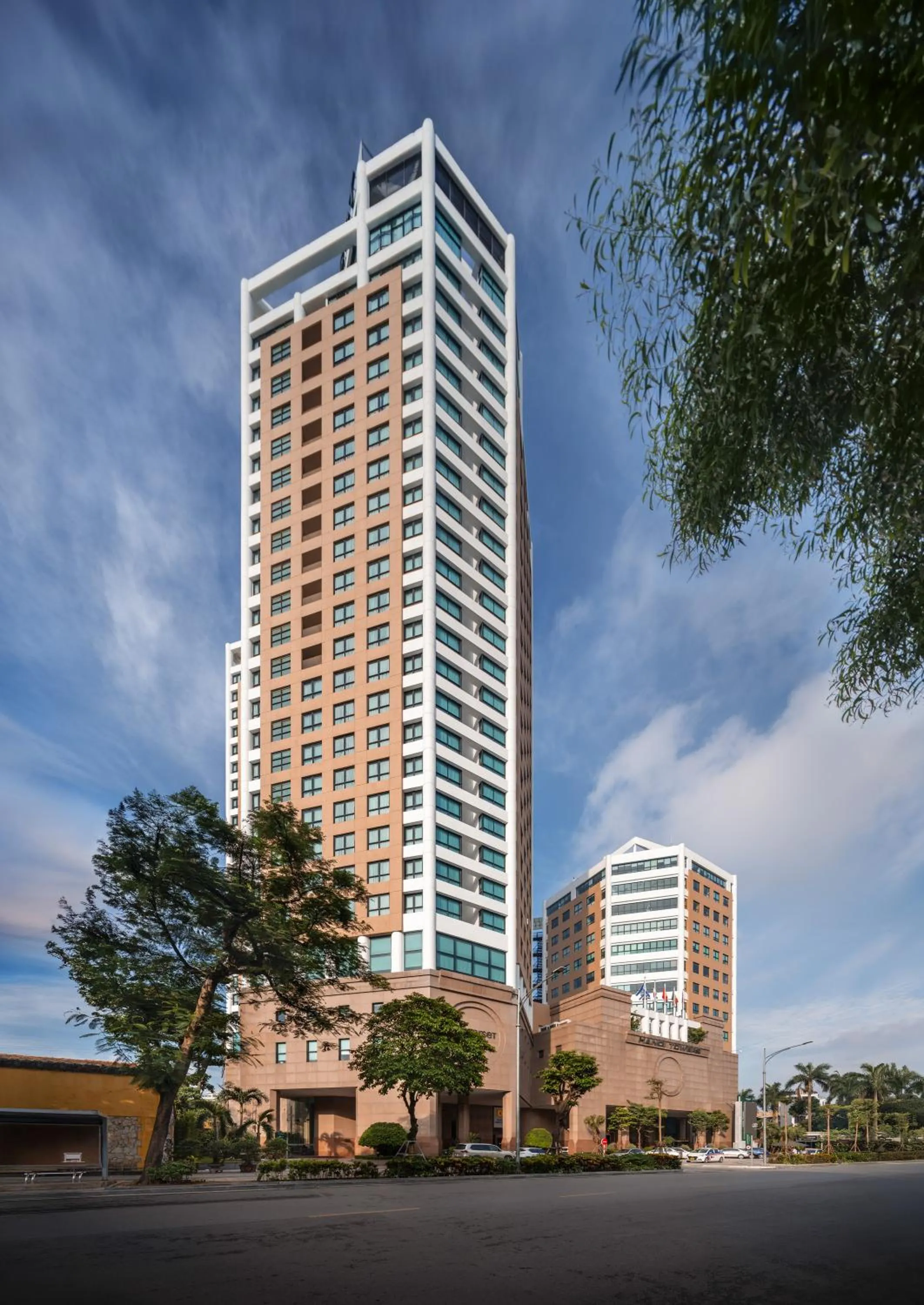 Property building in Somerset Grand Hanoi