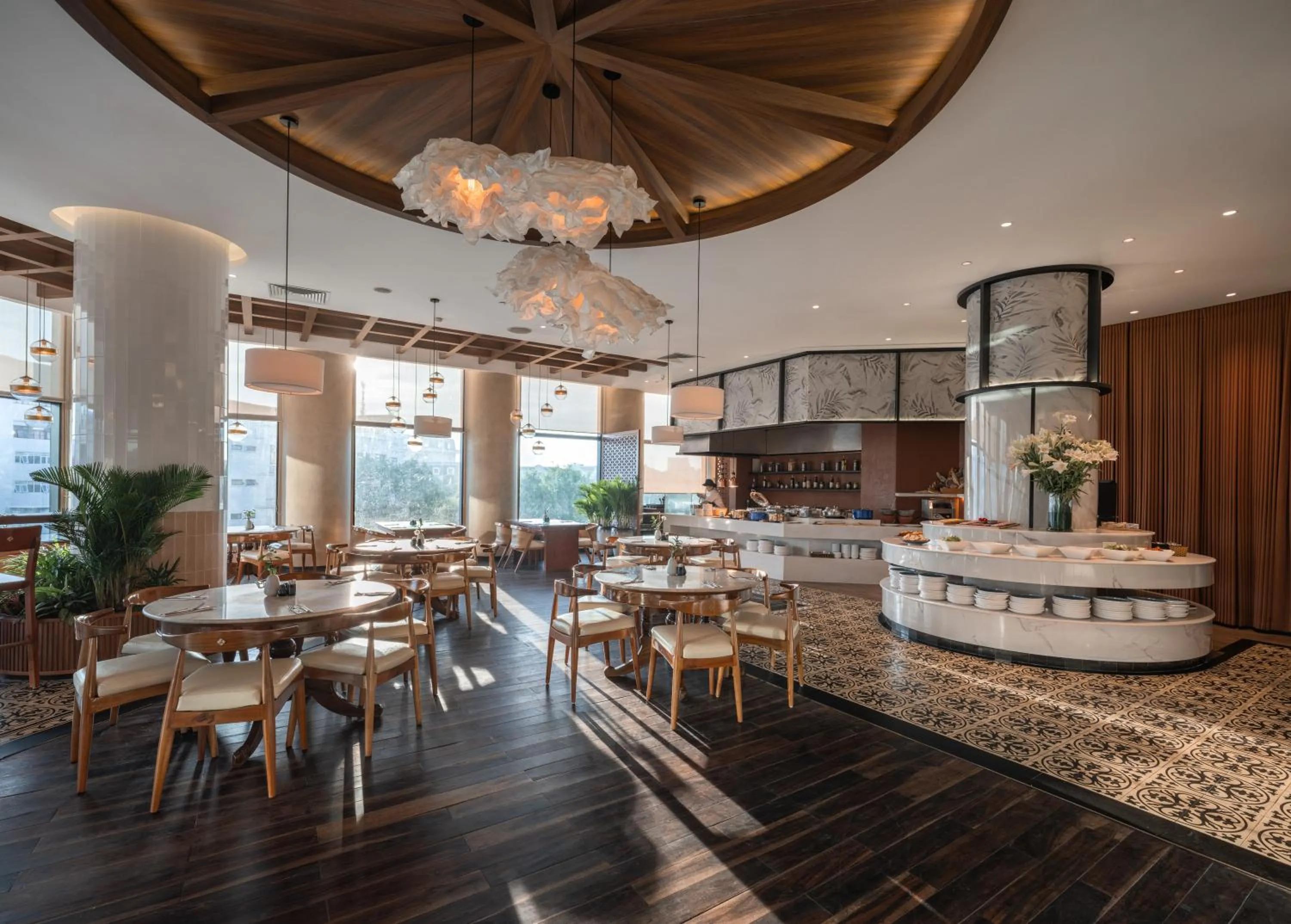 Restaurant/places to eat in Somerset Grand Hanoi