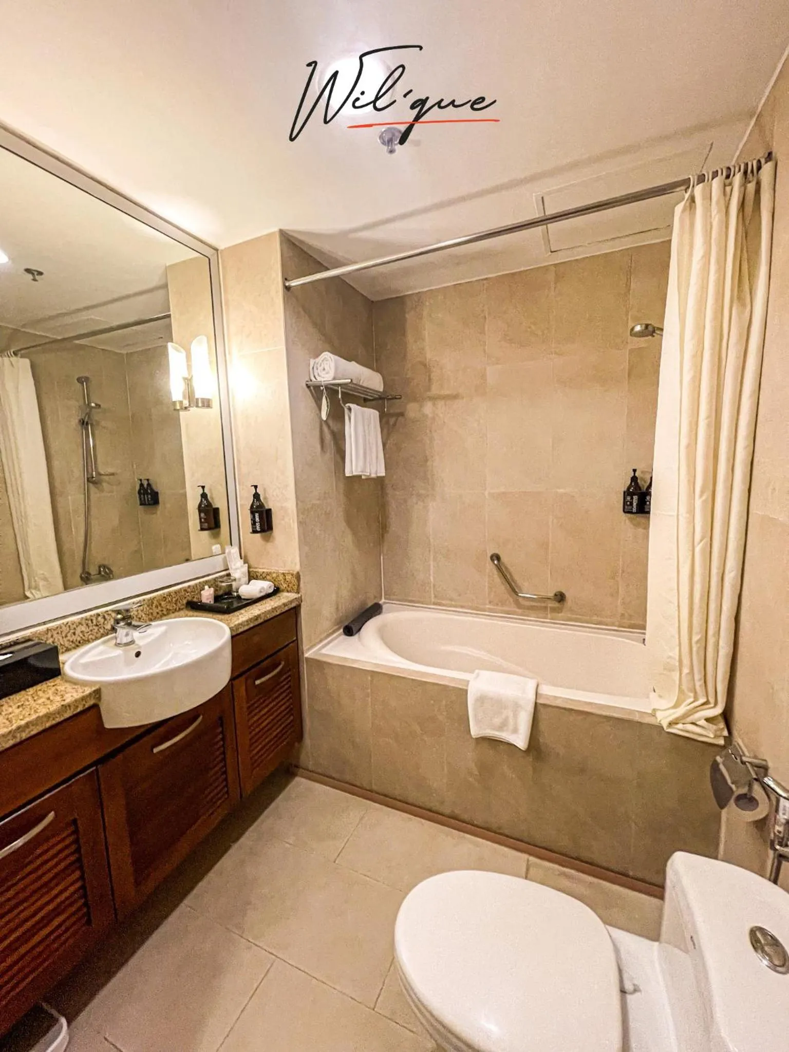 Toilet in Wil'que Westlake Hotel & Residences