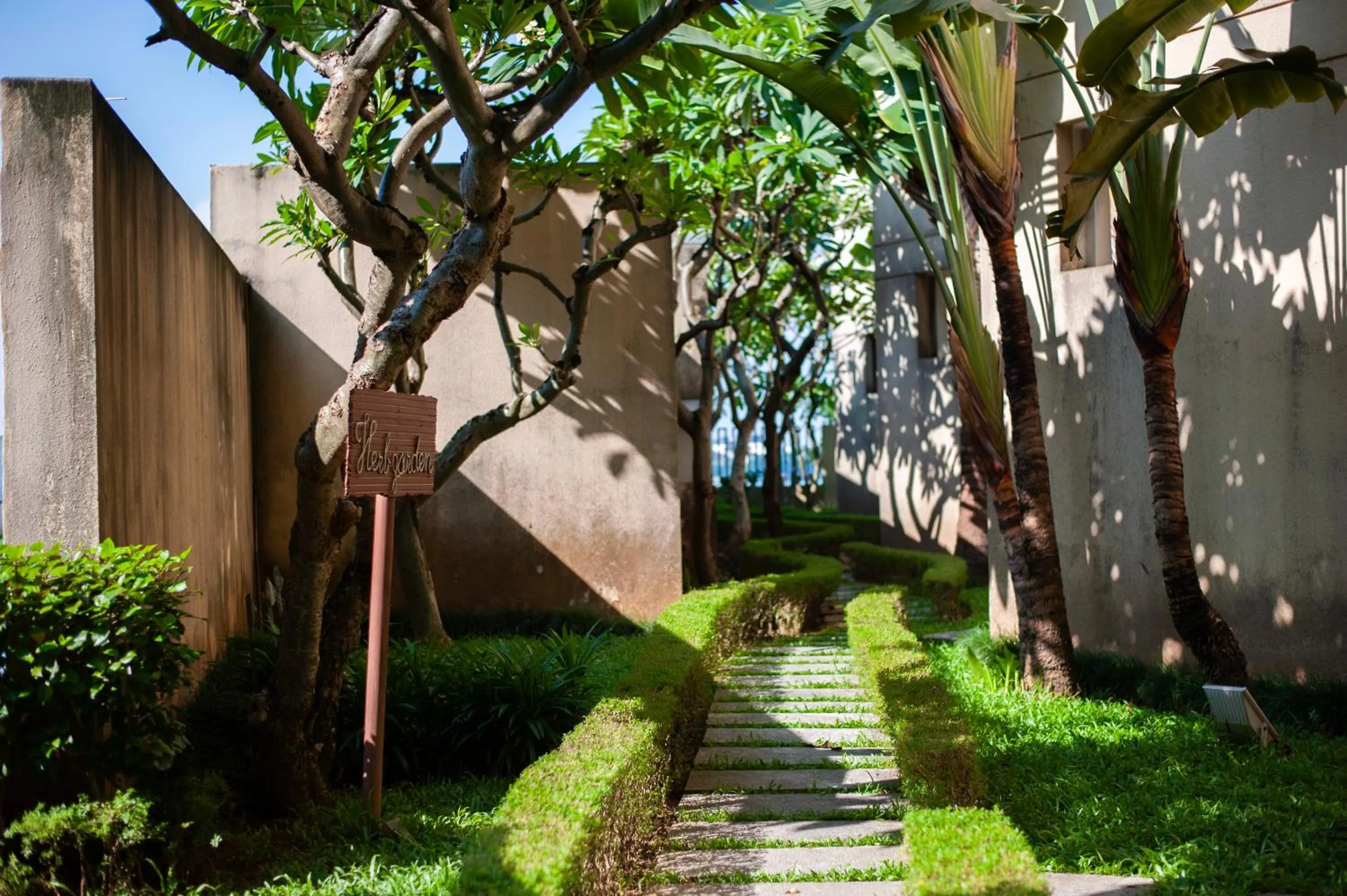 Garden in Wil'que Westlake Hotel & Residences