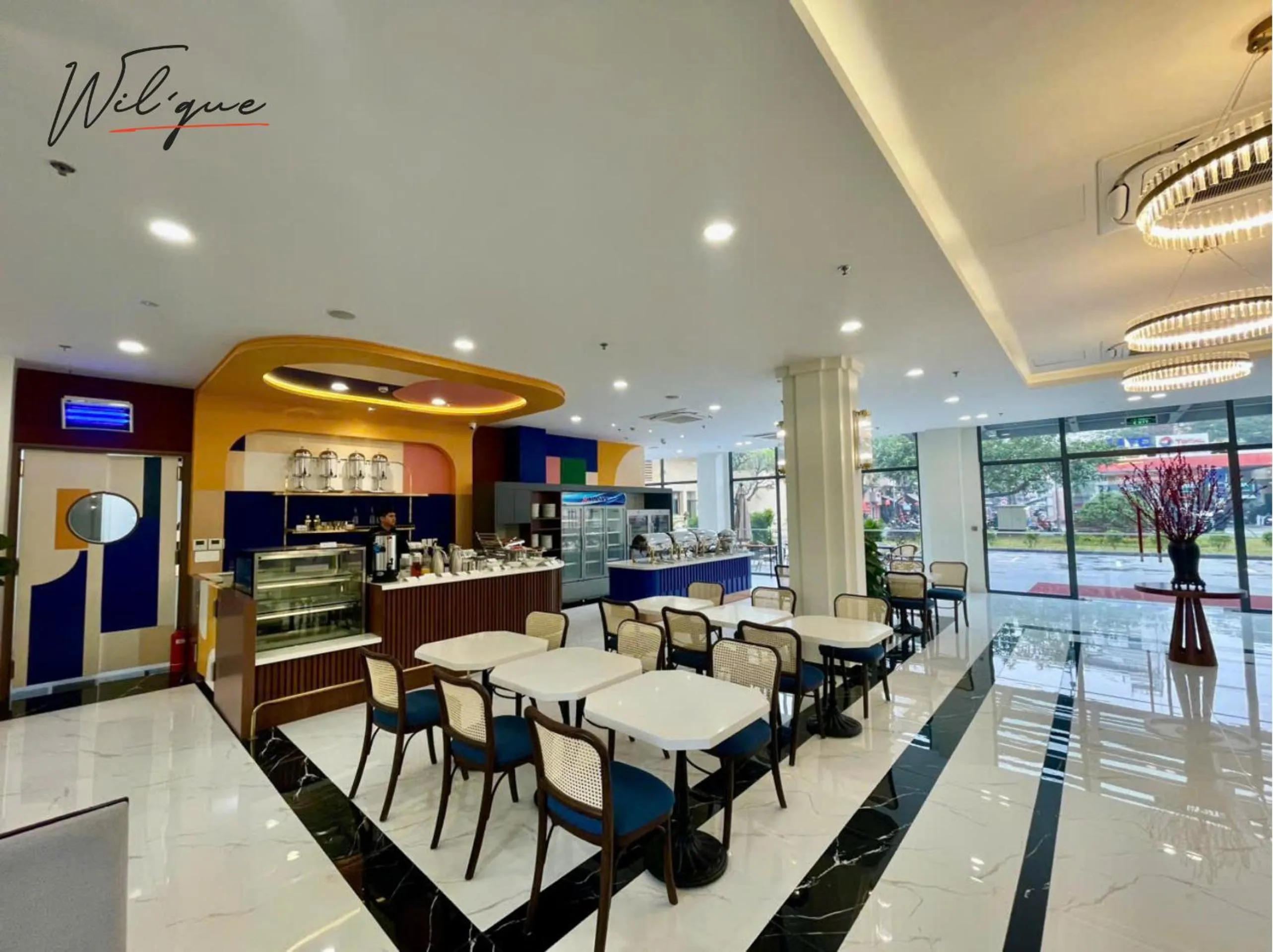 Buffet breakfast in Wil'que Westlake Hotel & Residences