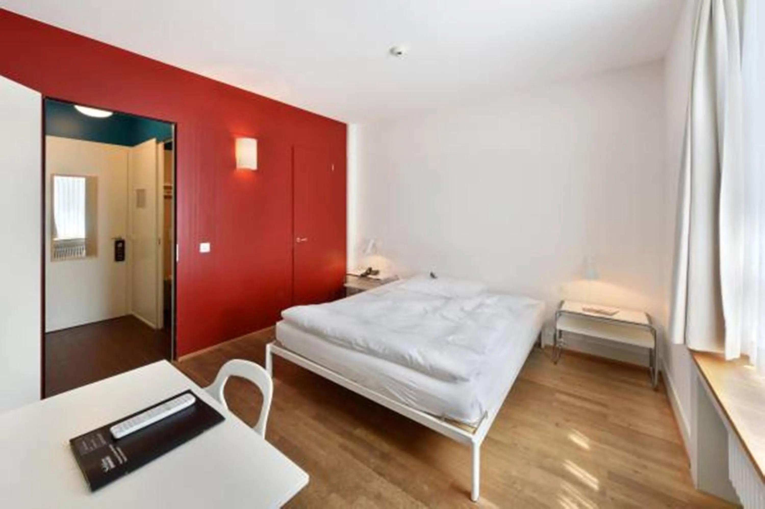 Photo of the whole room, Bed in Hotel im Schlosspark