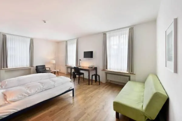 Bed in Hotel im Schlosspark