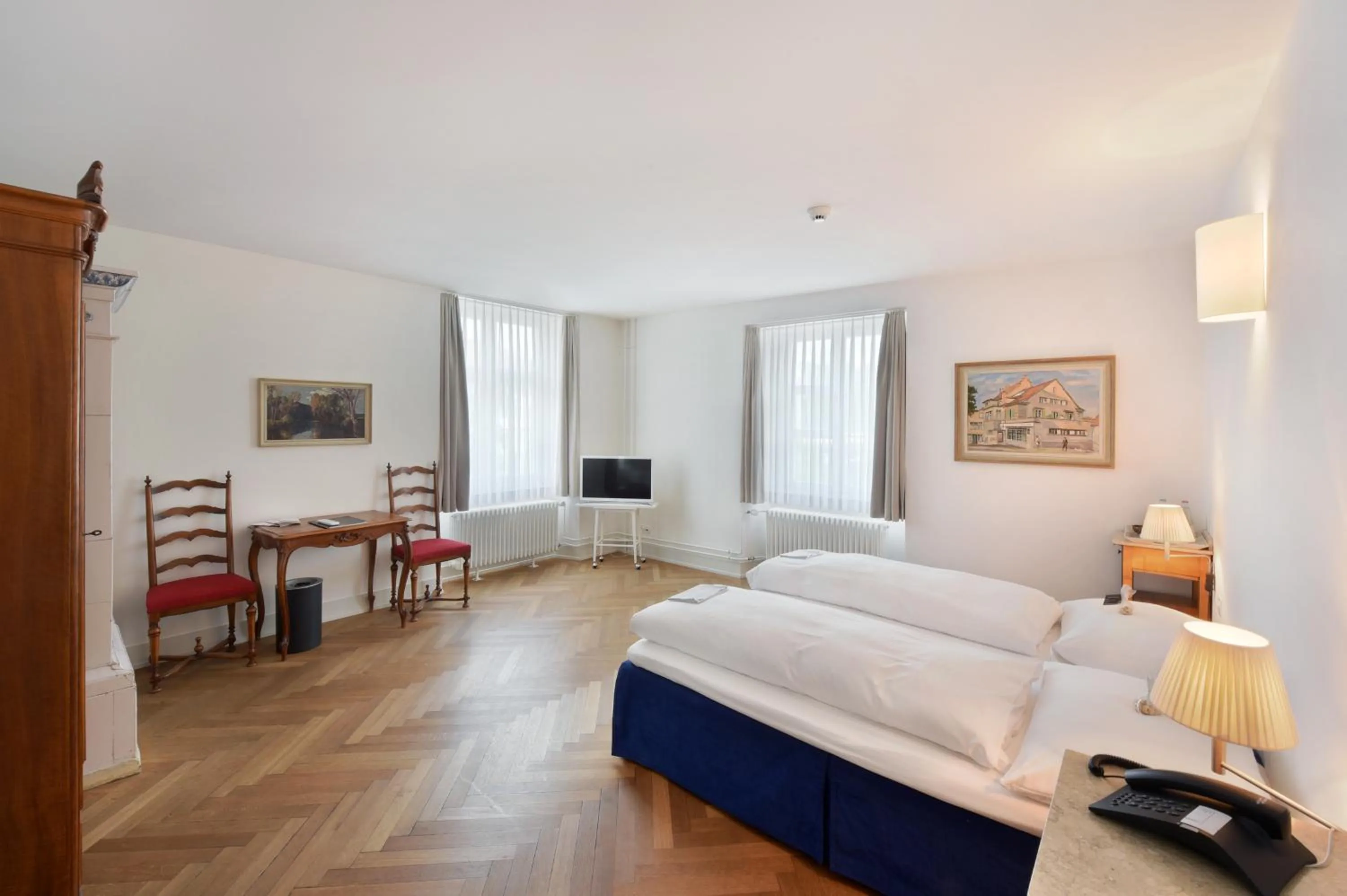 Photo of the whole room, Bed in Hotel im Schlosspark