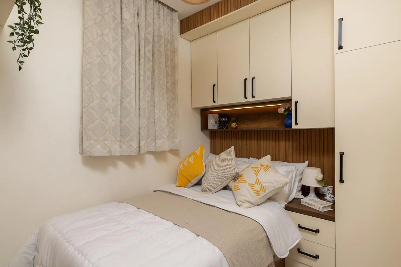 Photo of the whole room, Bed in Marina Resort New Alamein By Seven Seasons