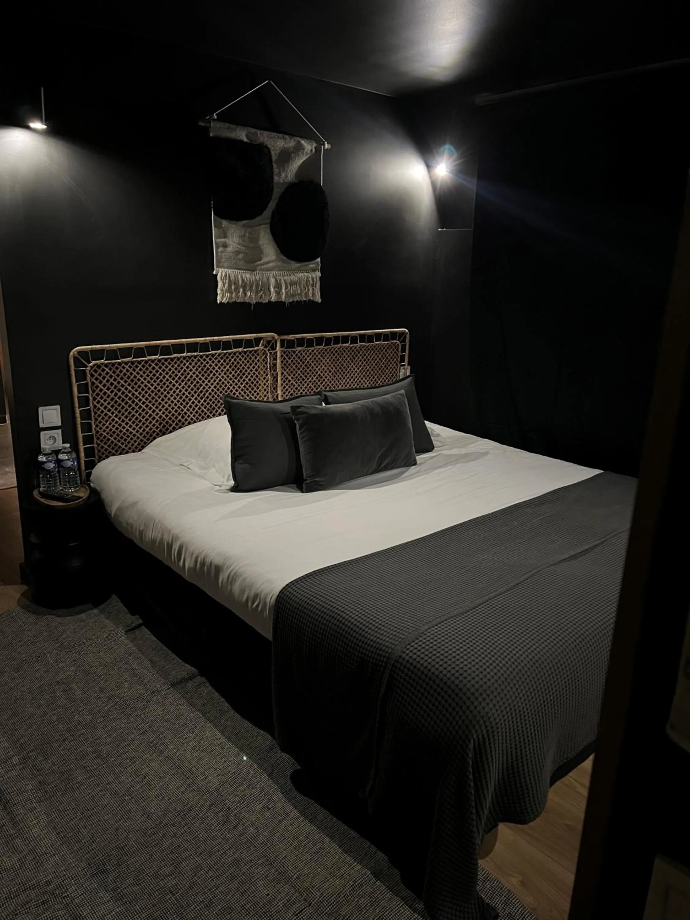 Bedroom in Hôtel Gallia Cannes