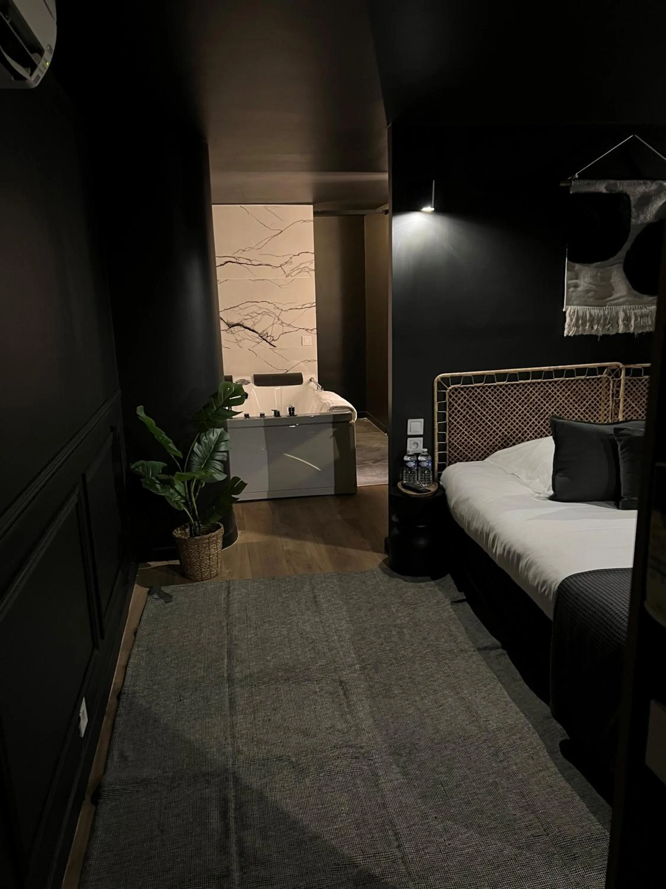 Hot Tub in Hôtel Gallia Cannes