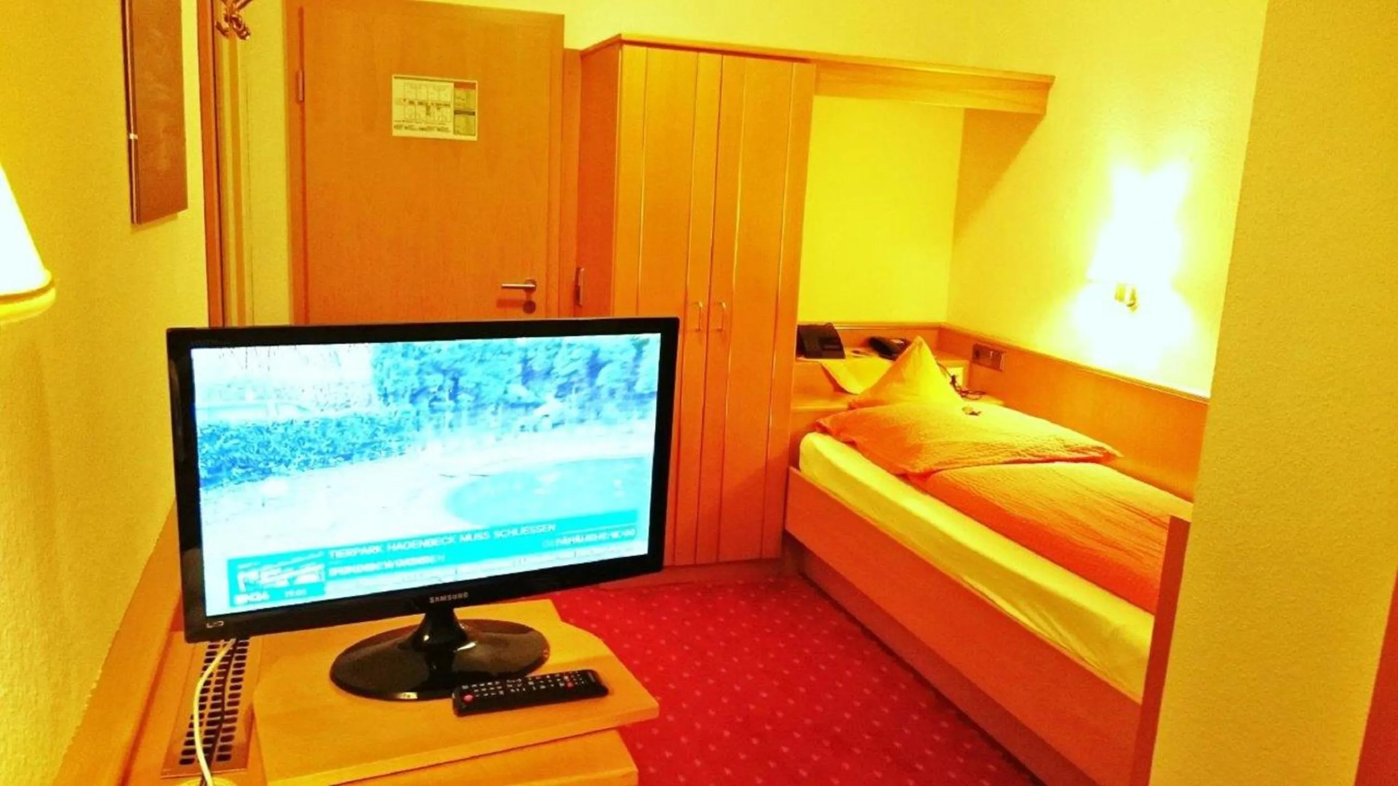 Photo of the whole room, Bed in Hotel Goldbächel