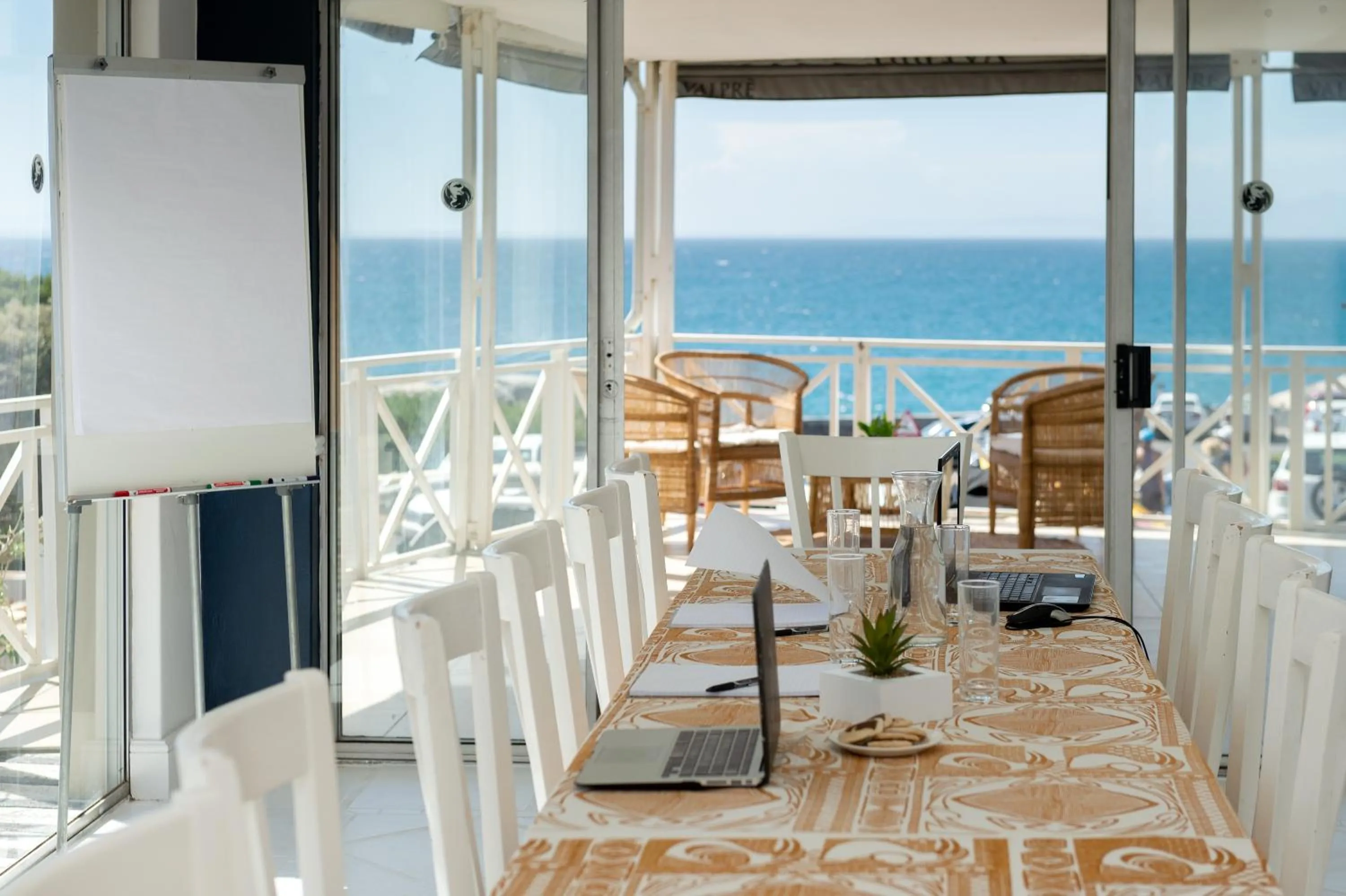 Entertainment in Boulders Beach Hotel, Cafe and Curio shop