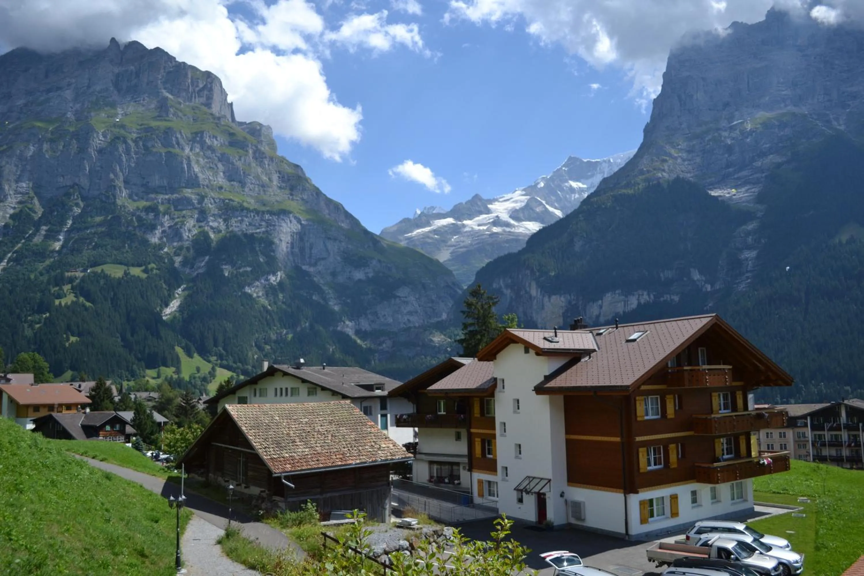 Facade/entrance in Hotel Caprice - Grindelwald