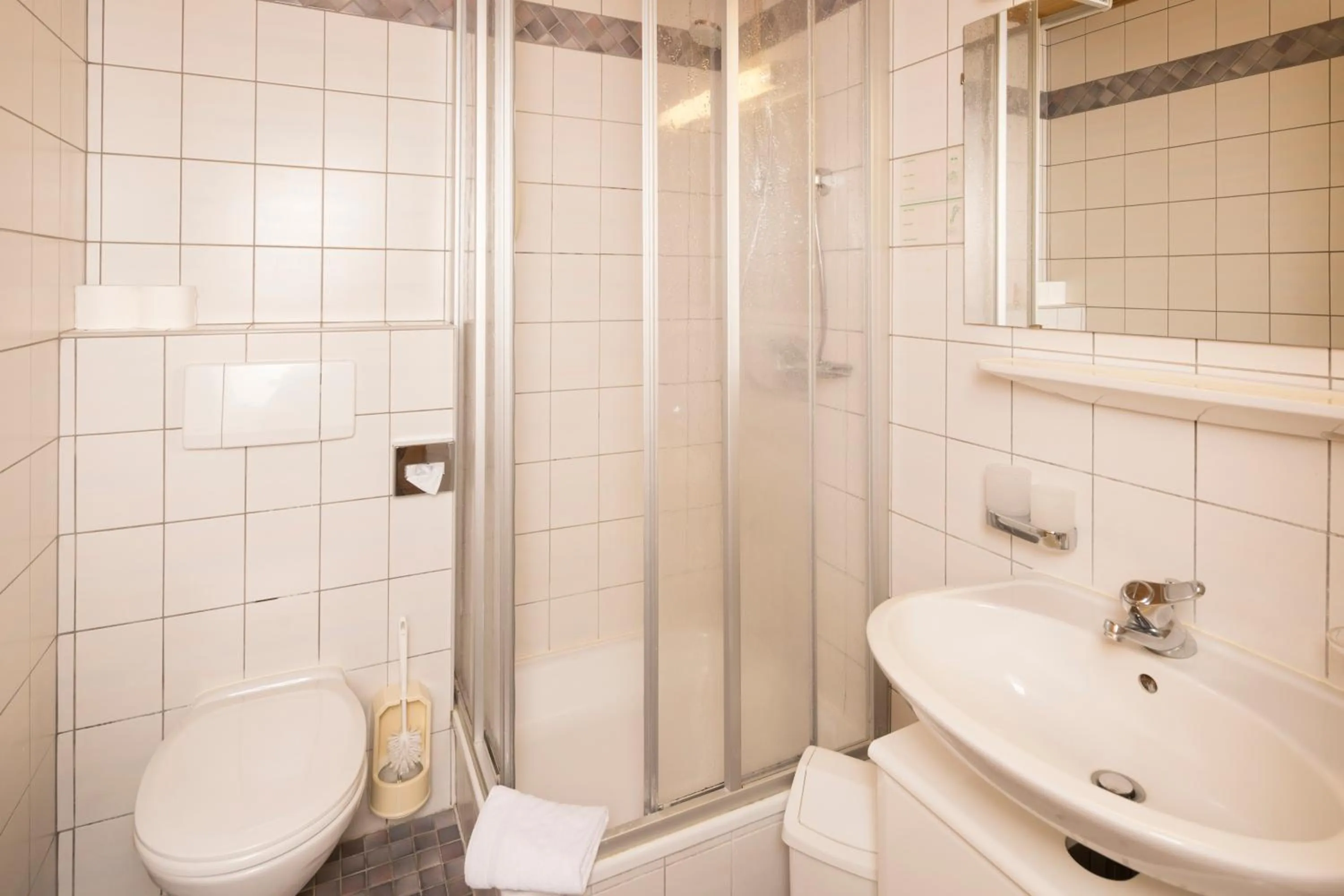 Bathroom in Hotel Brennerspitz