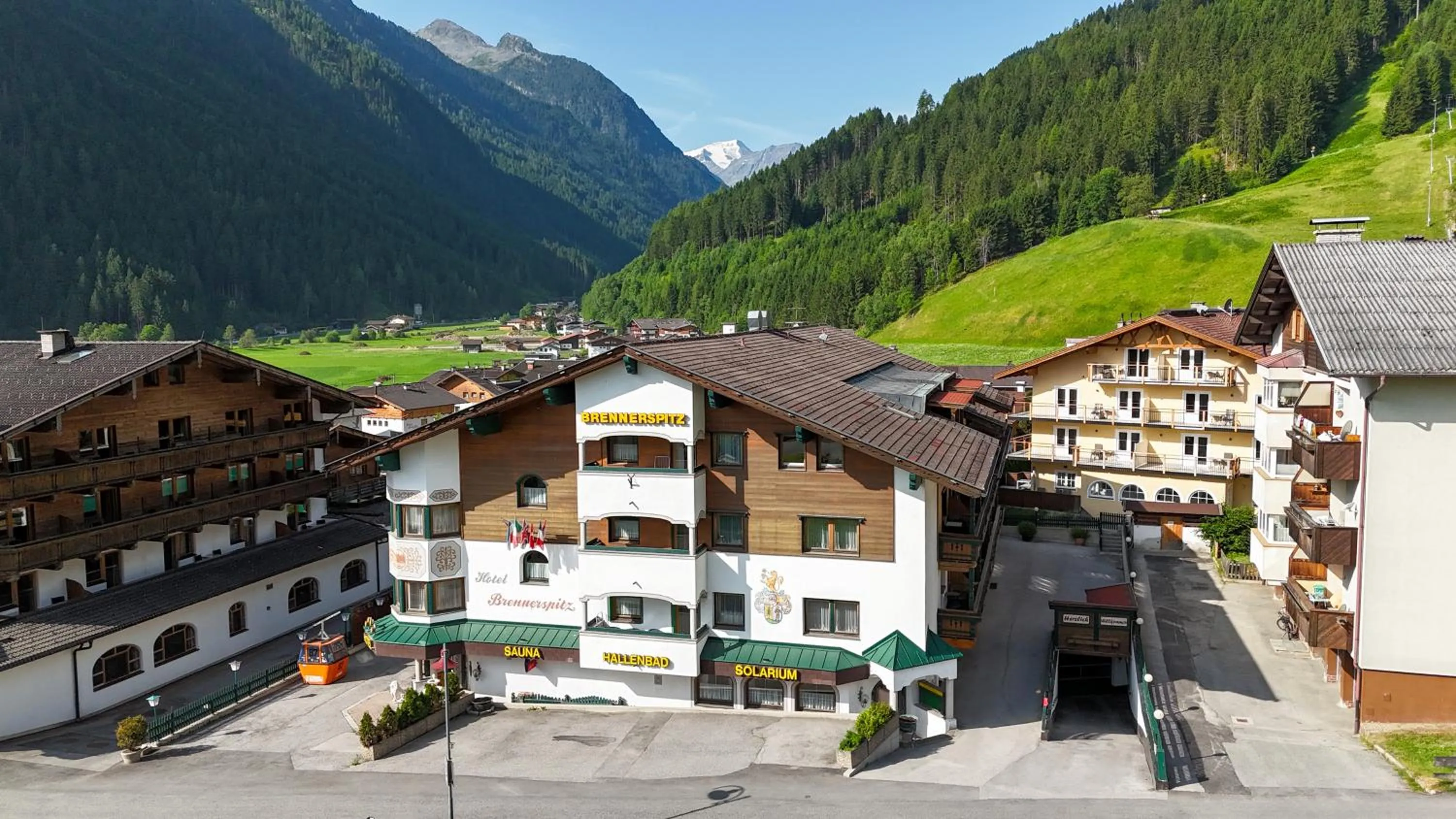 Property building in Hotel Brennerspitz