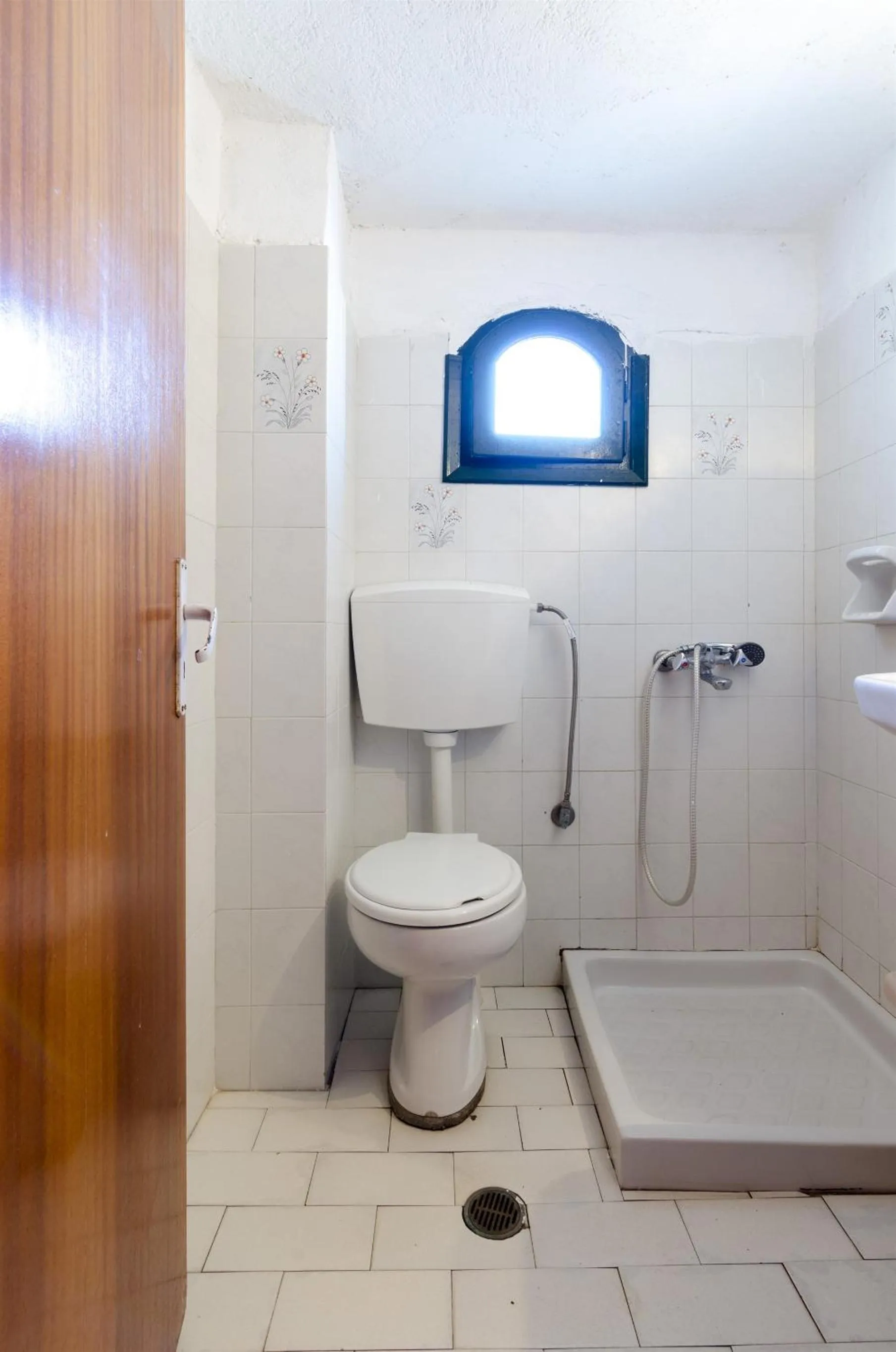 Bathroom in Argo Studios