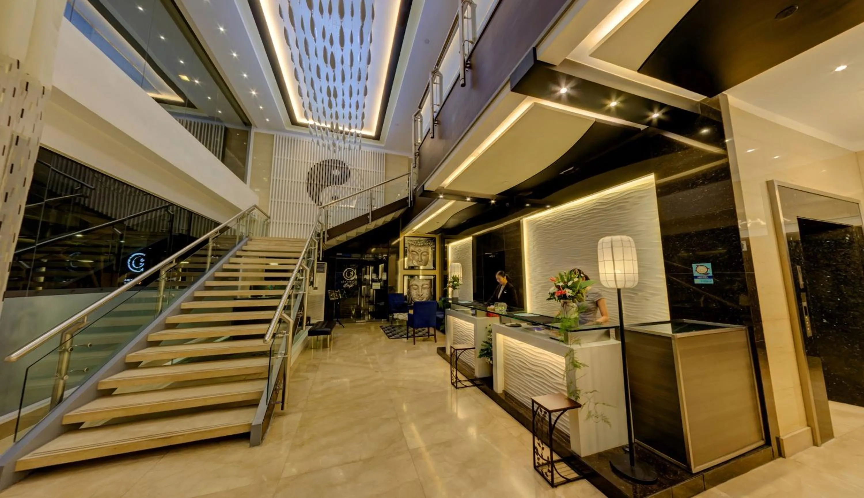 Lobby or reception in Y2 Residence Hotel Managed by HII