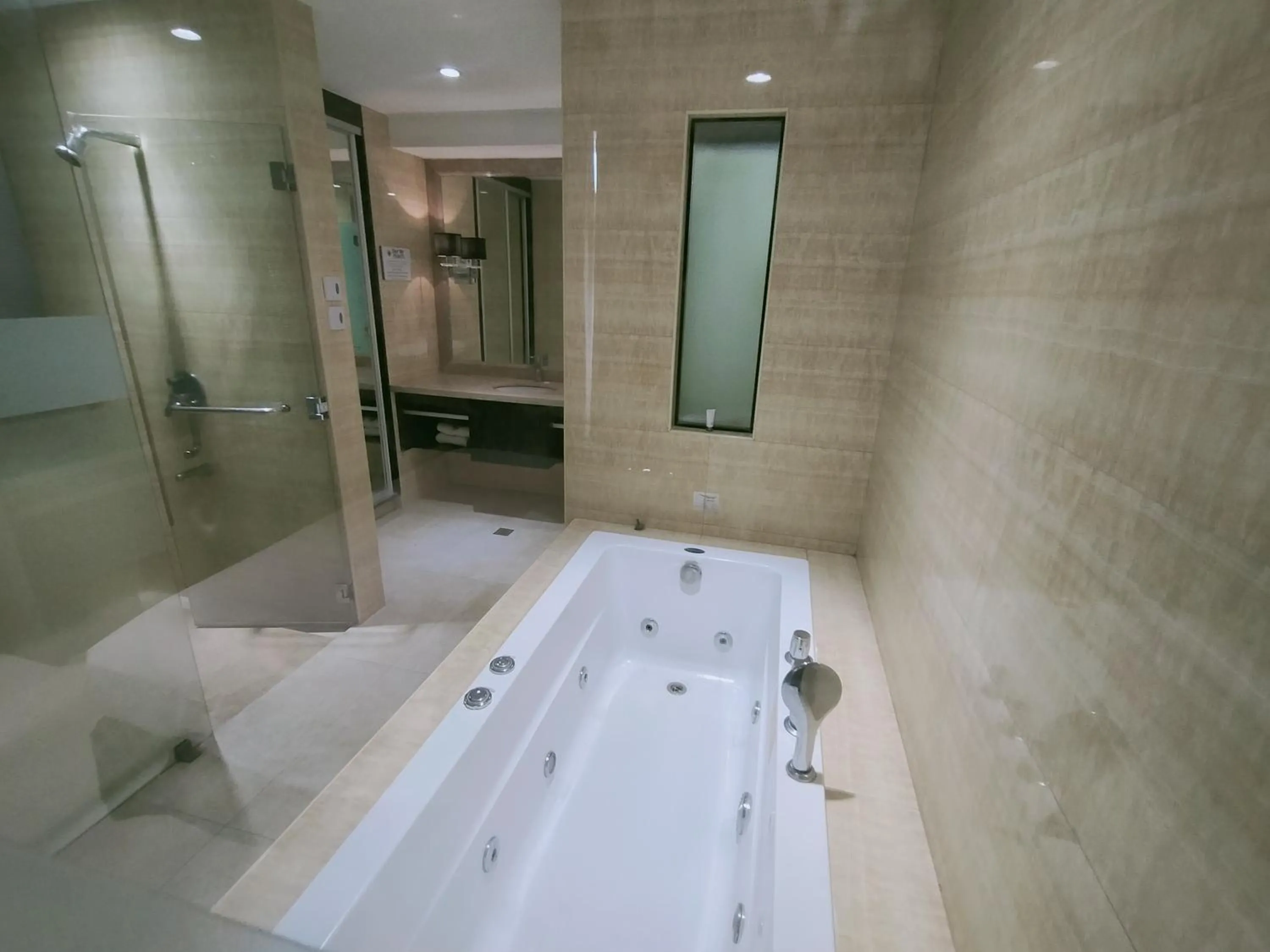 Bath in Prime Asia Hotel