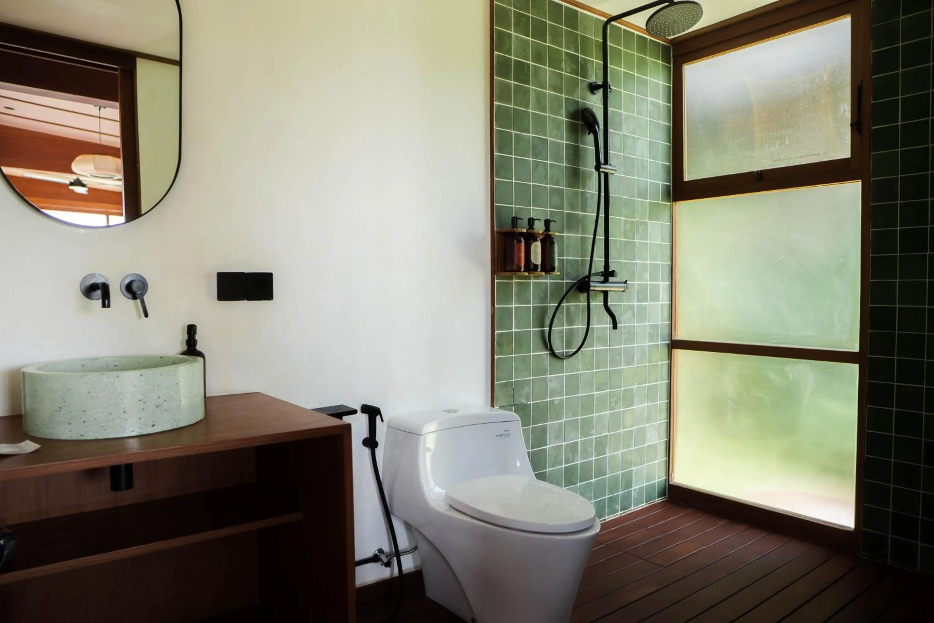 Toilet in Grün Ubud