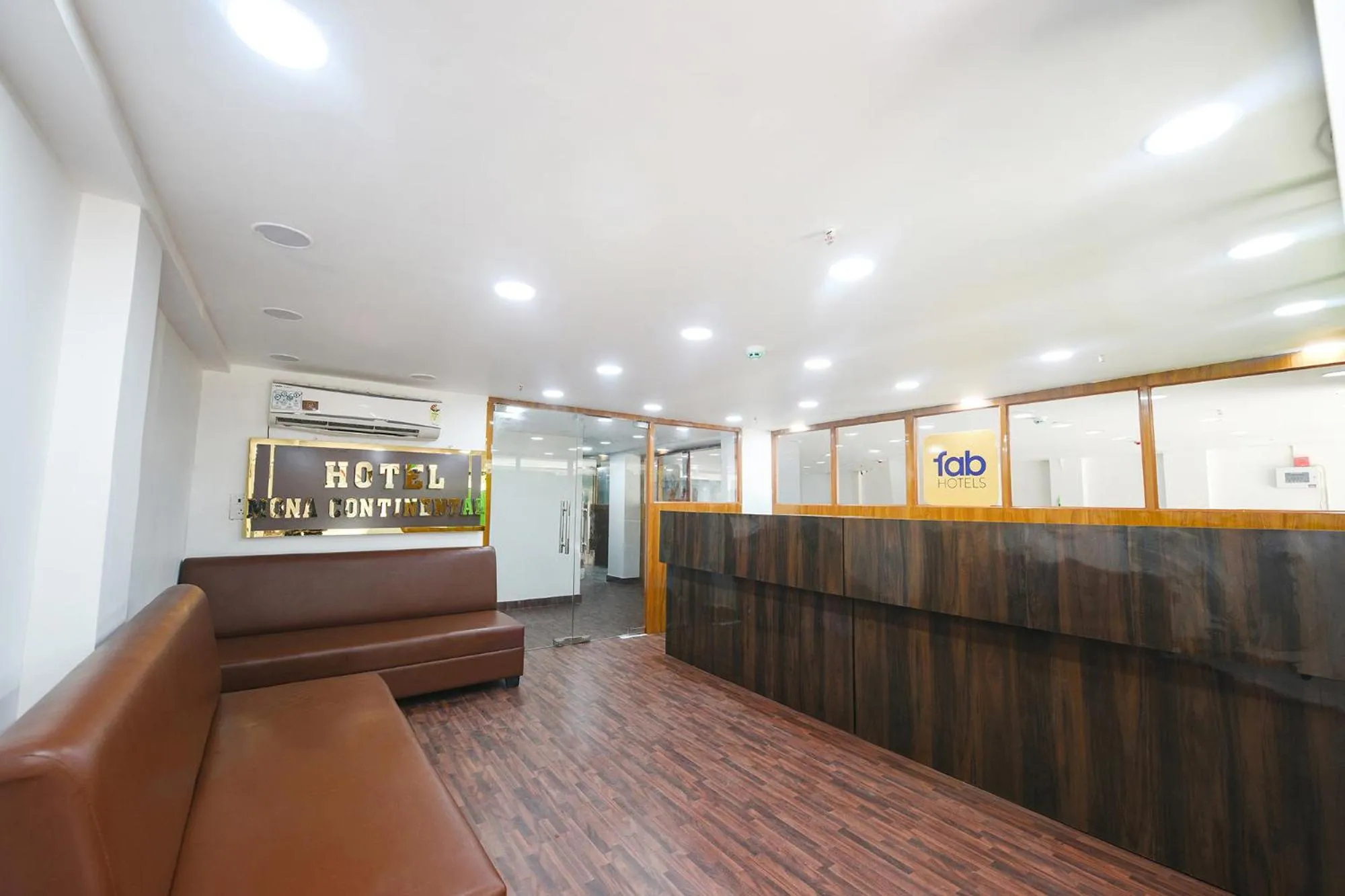 Lobby or reception in FabHotel Mona Continental - Nr Laxmi Nagar IT Hub