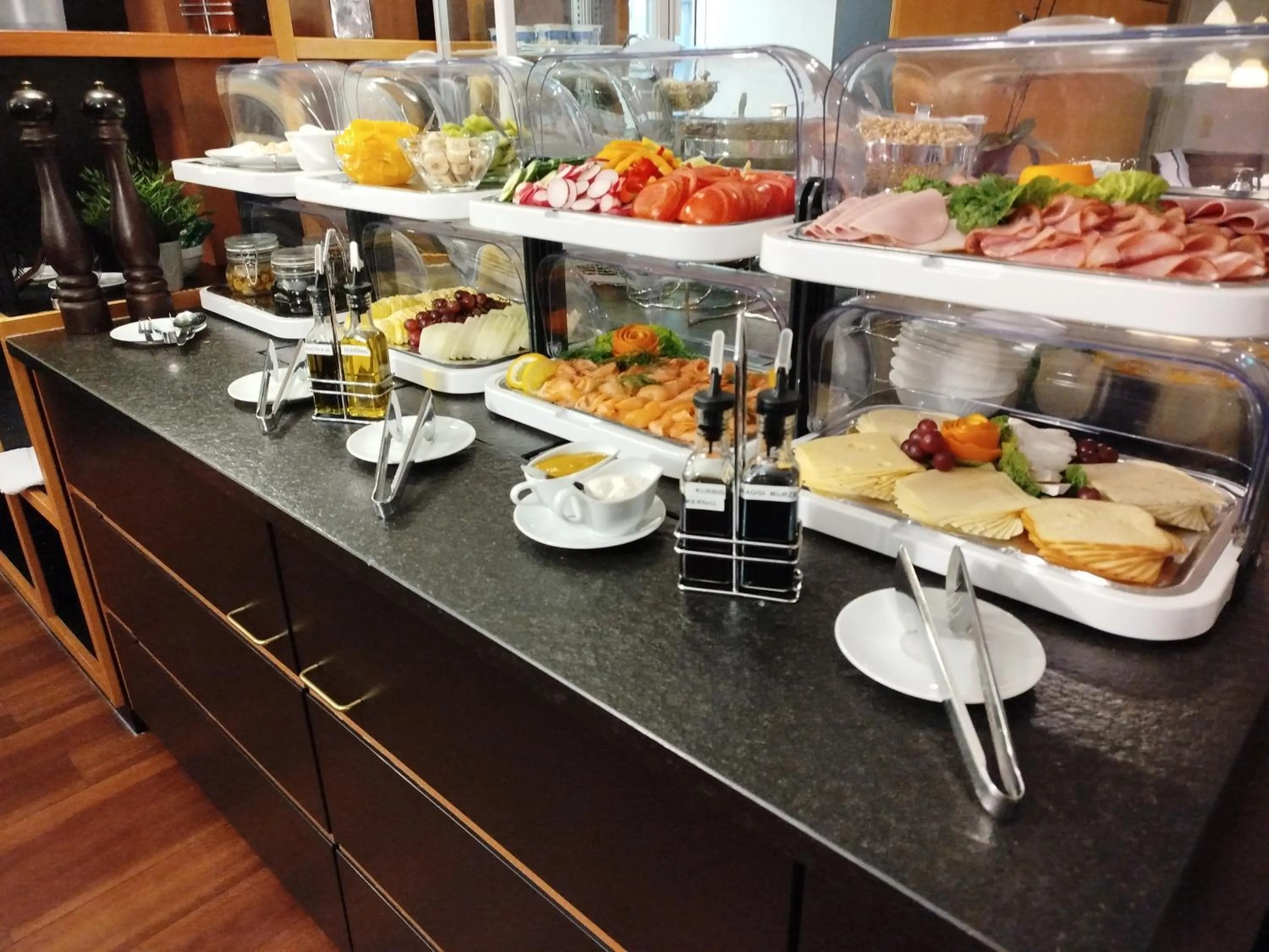 Breakfast in Hotel Schwert