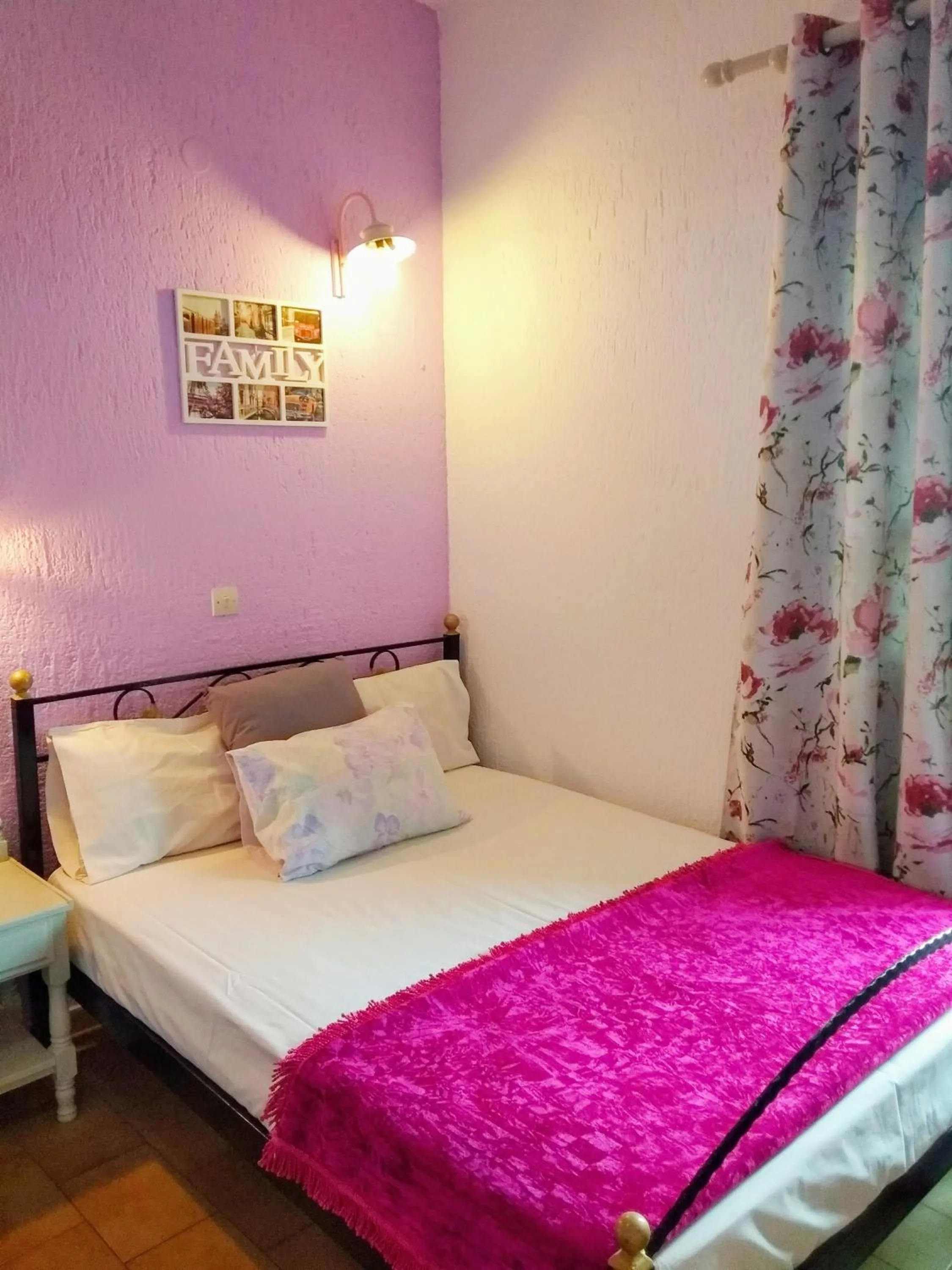 Bedroom, Bed in Orion Apartments