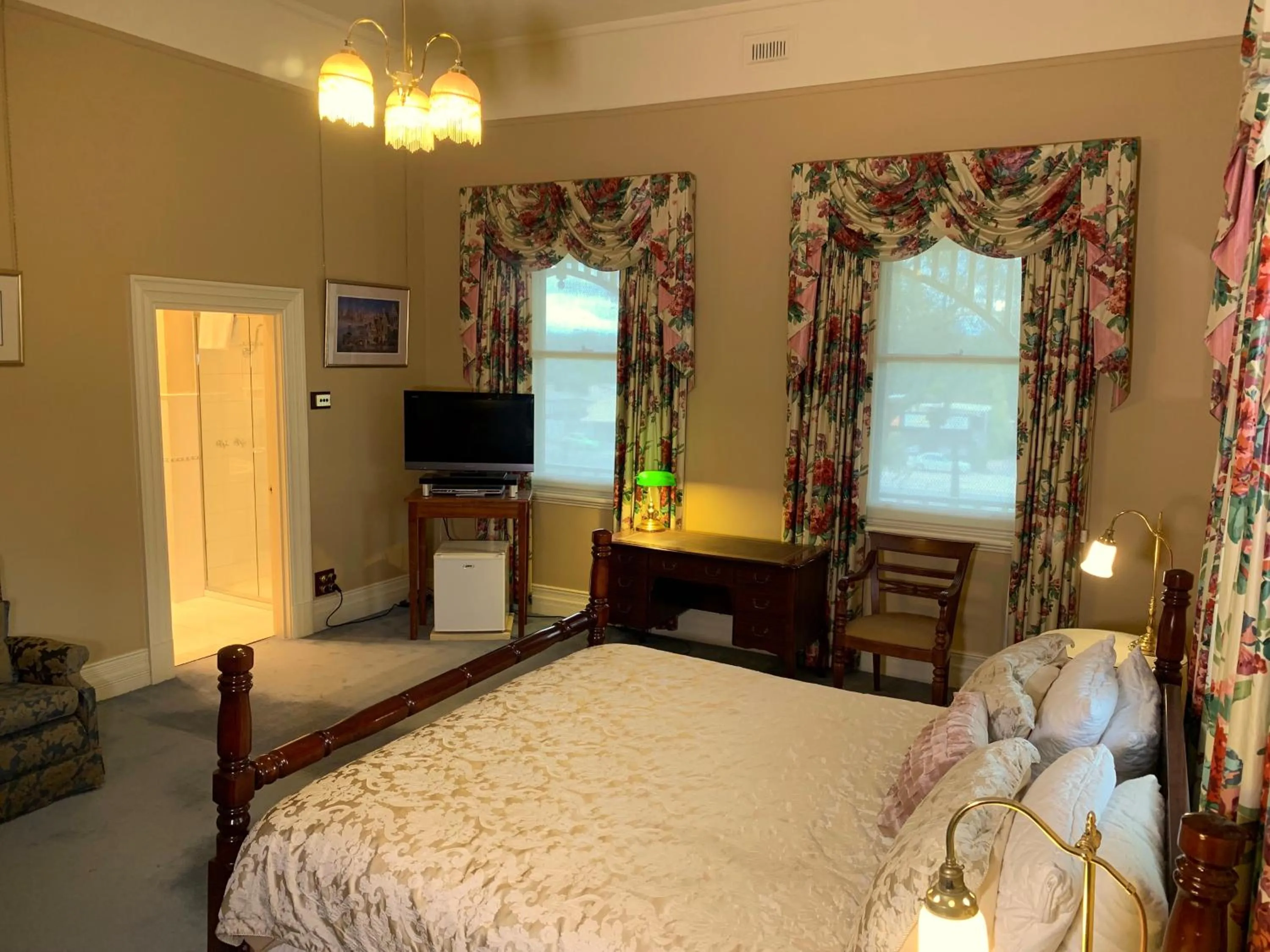 Property building, Bed in Langley Estate, Bendigo