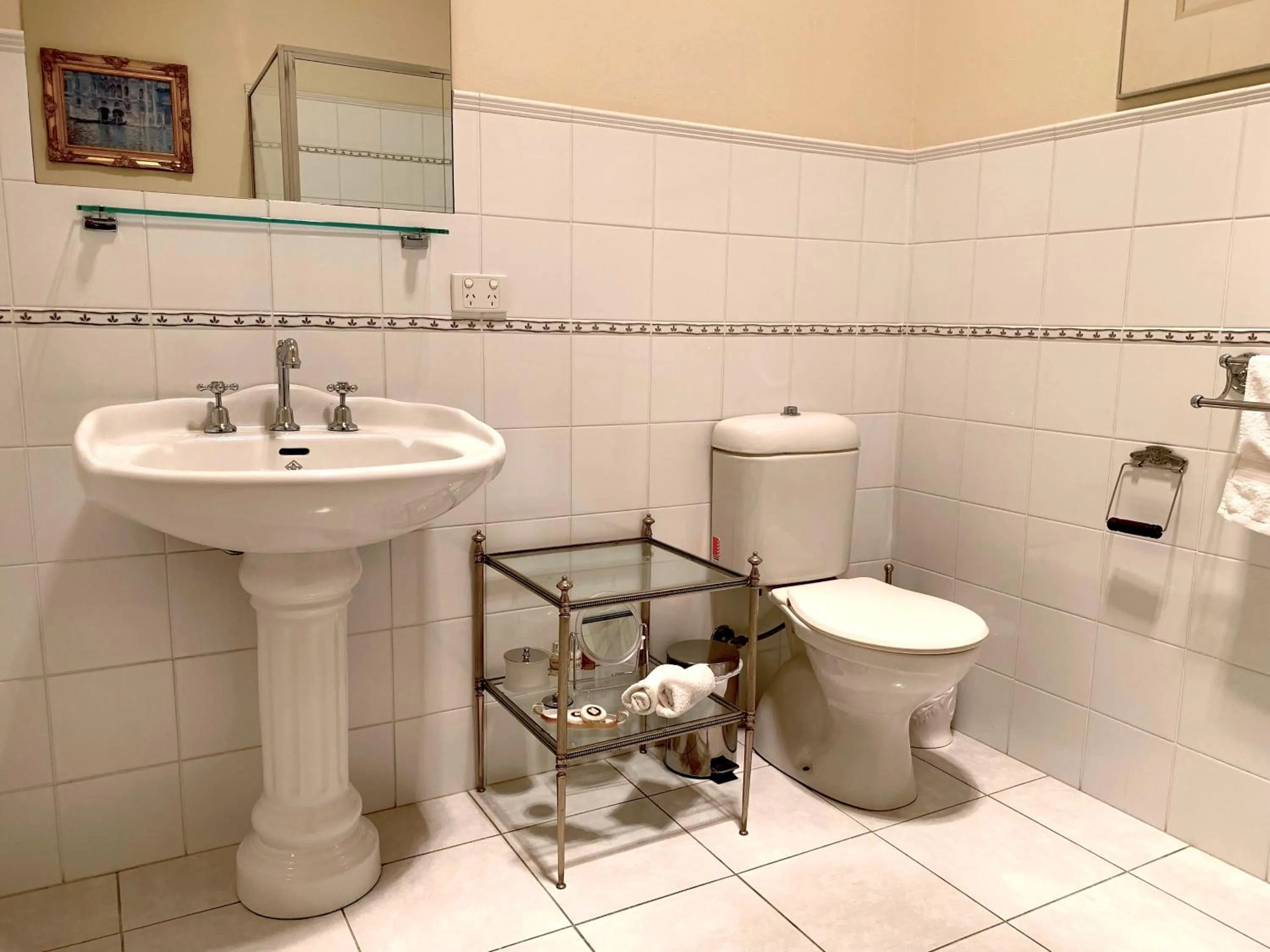 Property building in Langley Estate, Bendigo