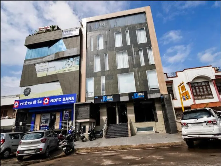 Facade/entrance in Ka10 SQUARE HOTEL & BANQUETS