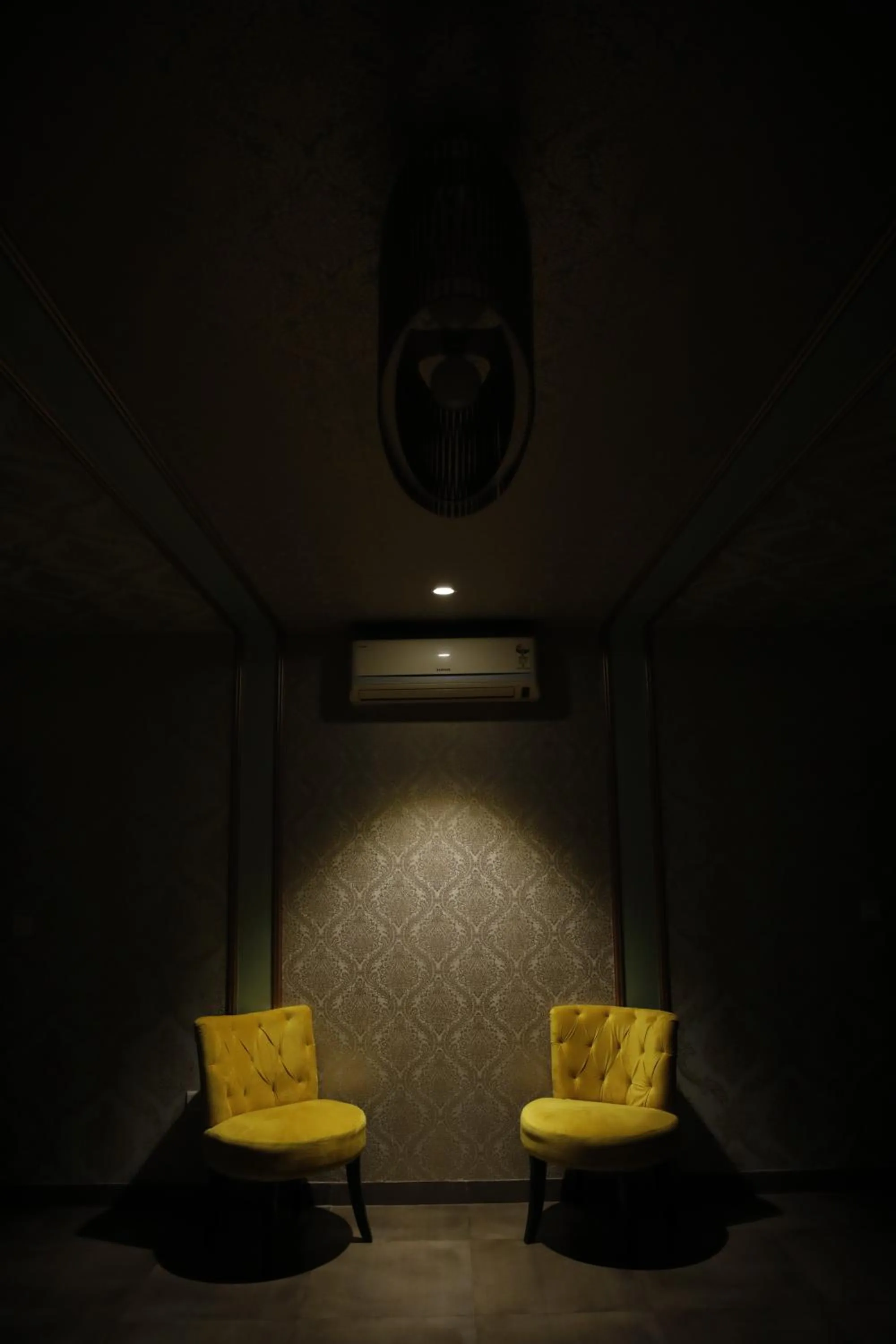 Ka10 SQUARE HOTEL & BANQUETS