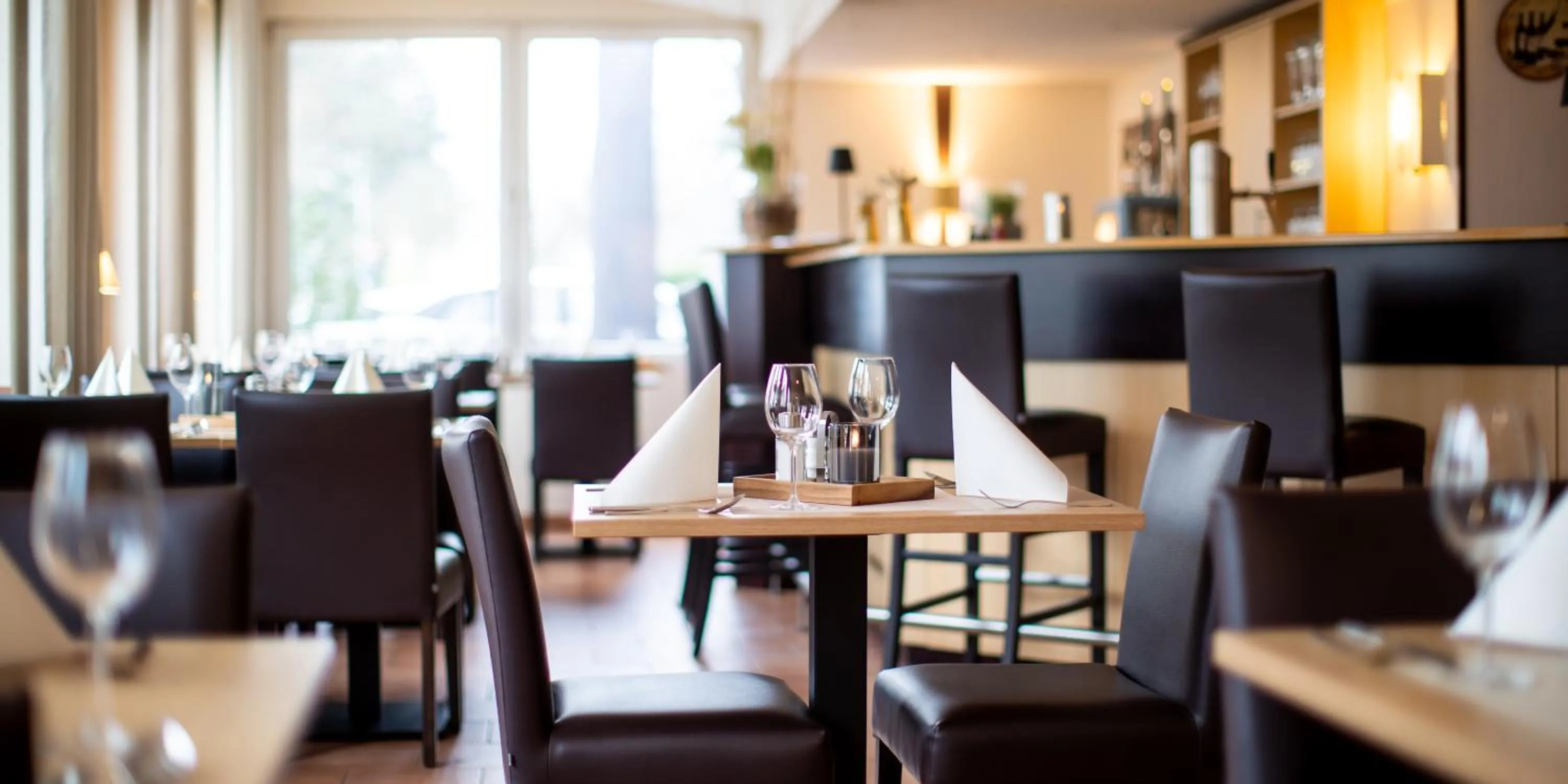 Restaurant/places to eat in Hotel Hangelar