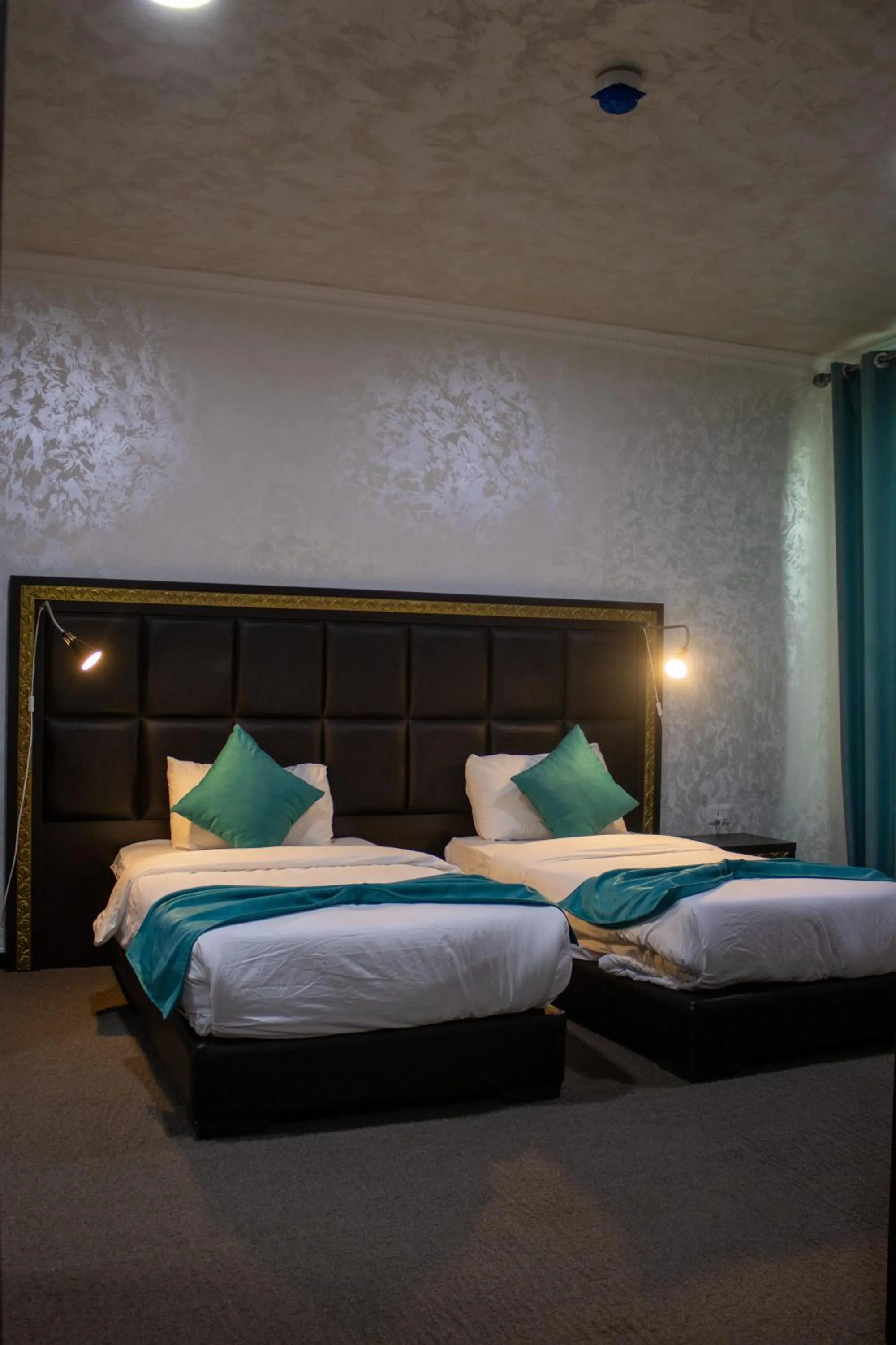 Bed in The Castle Hotel