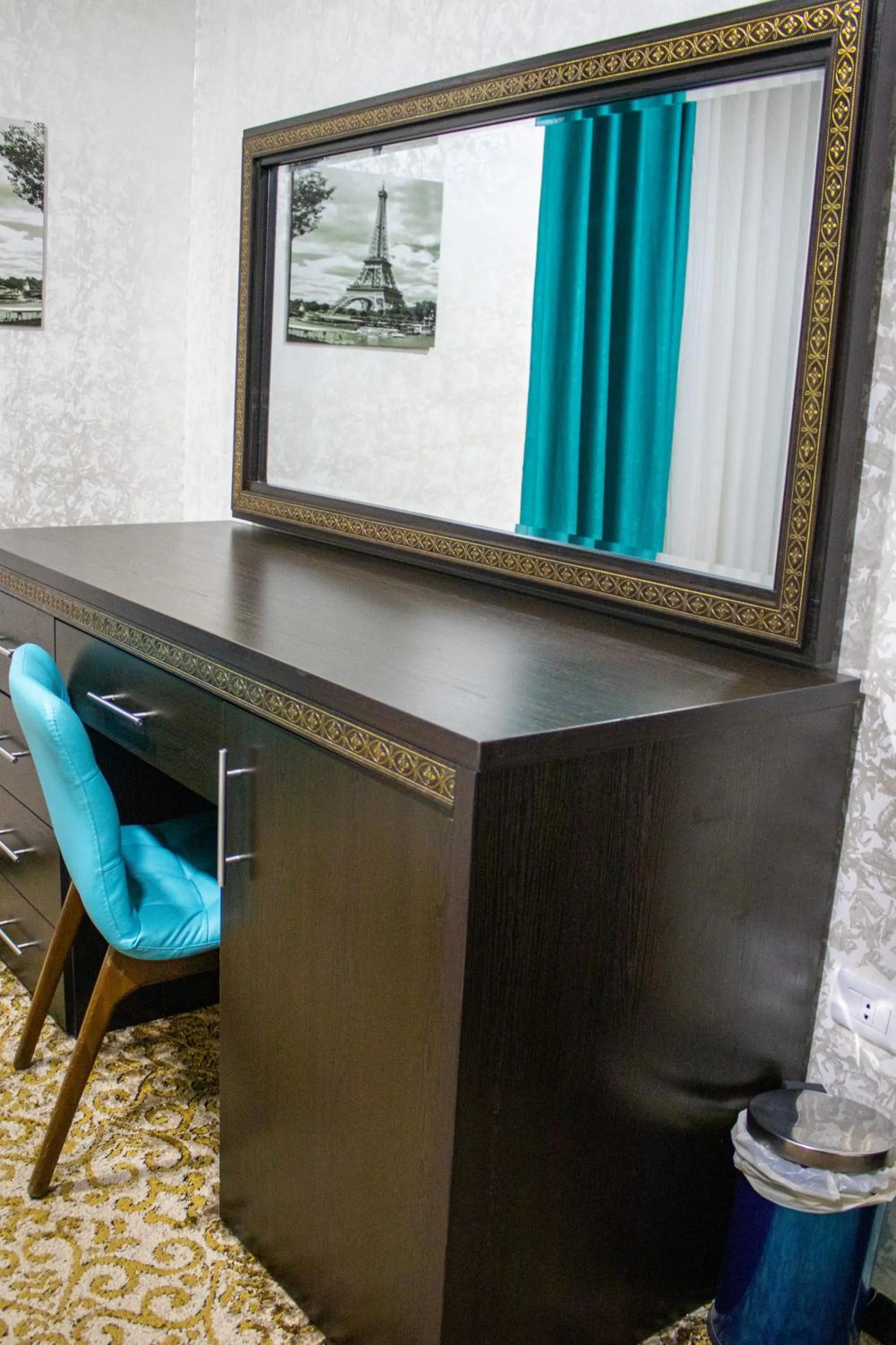 hair dresser in The Castle Hotel