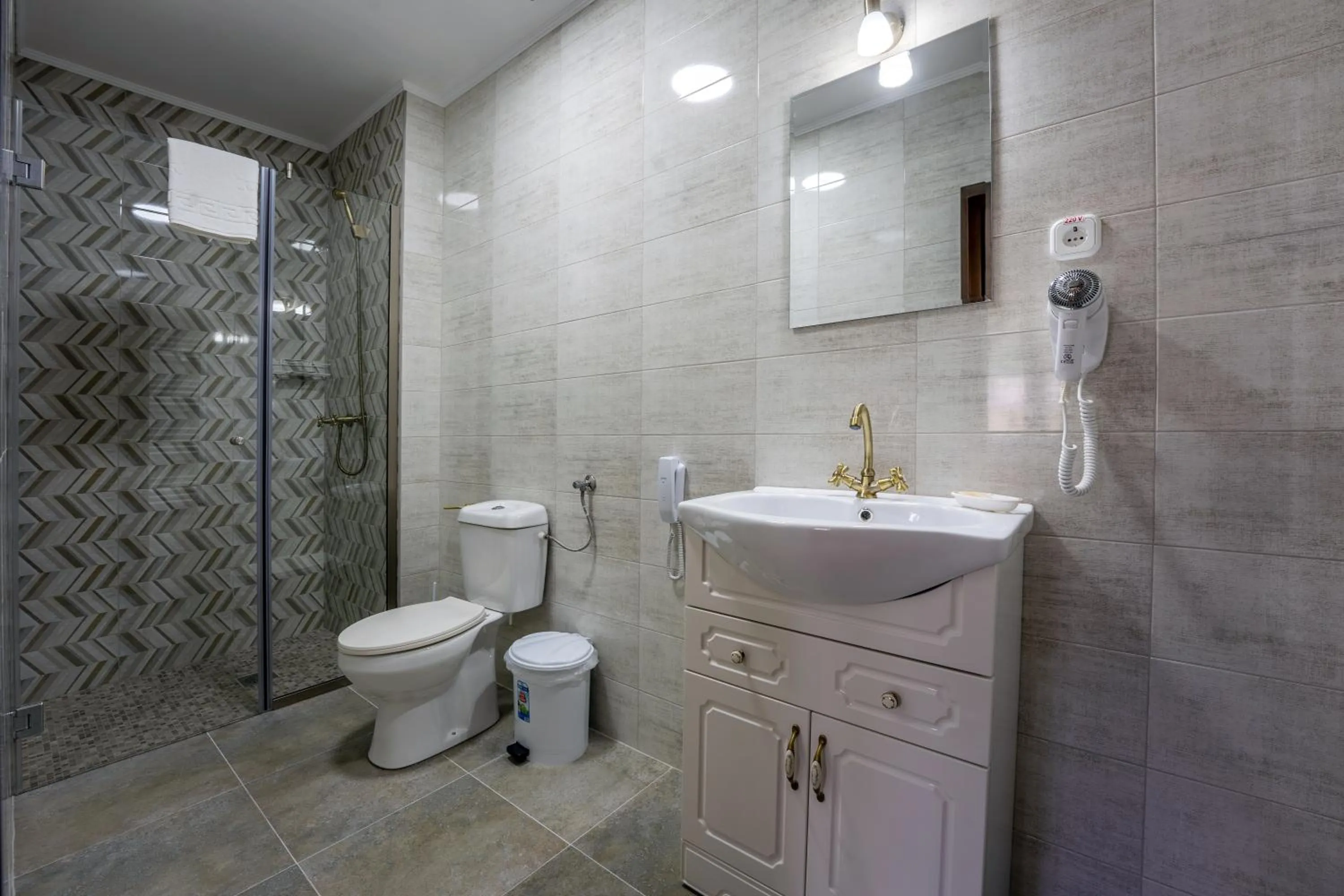 Shower in Hotel PrincesSophie