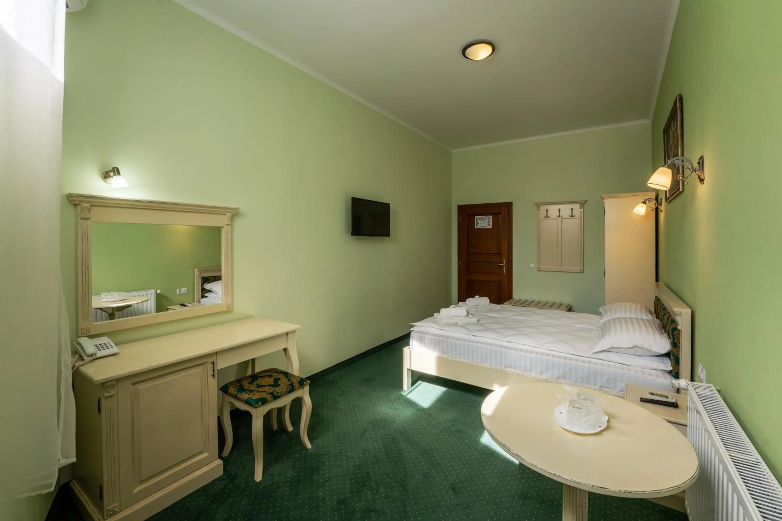 Bedroom, Bed in Hotel PrincesSophie