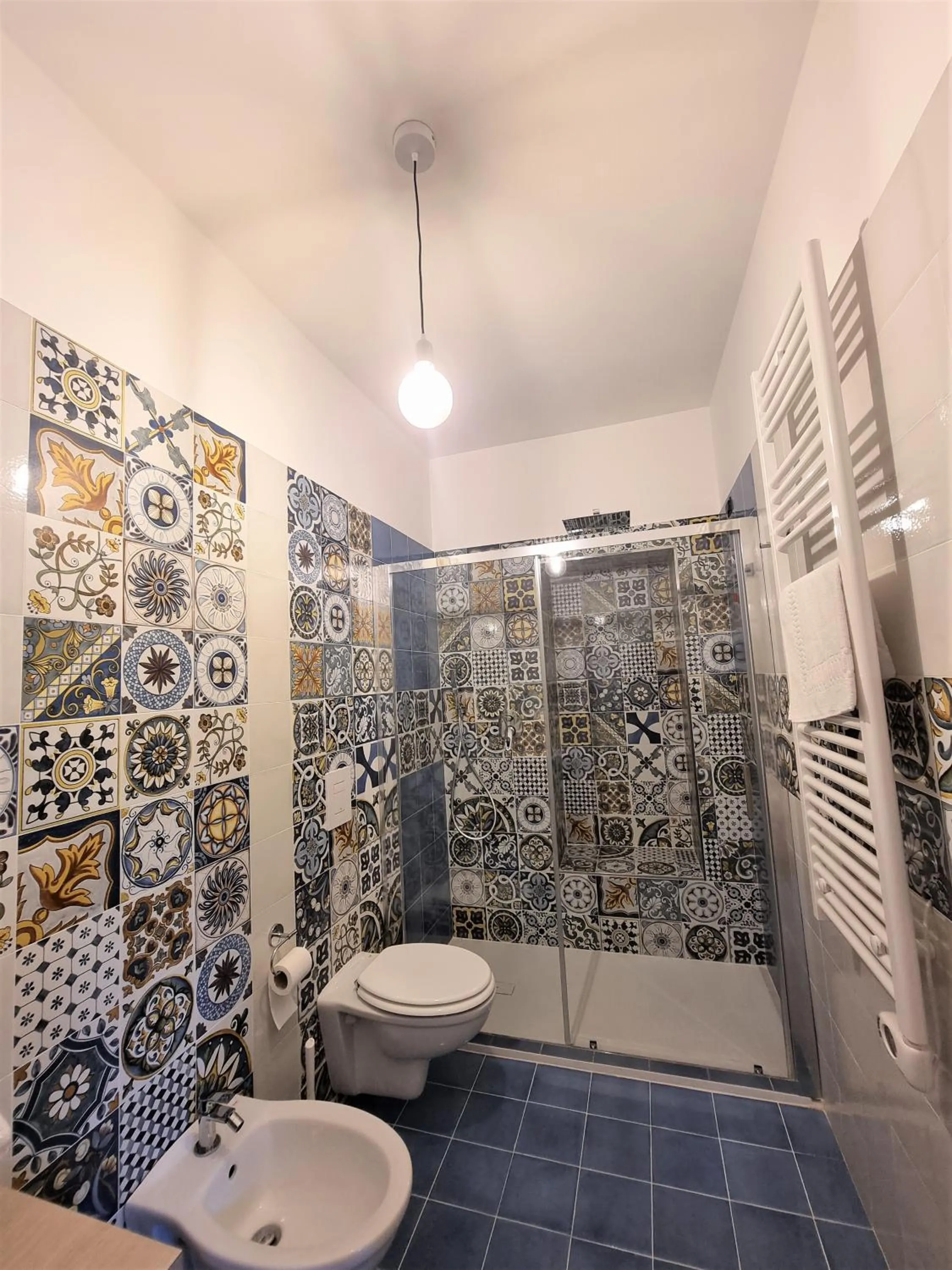 Shower in Casa Fifina Rooms