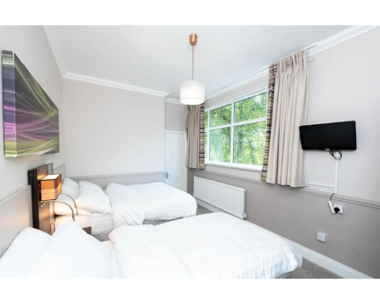 Bedroom, Bed in Uno Hotel Heathrow Windsor