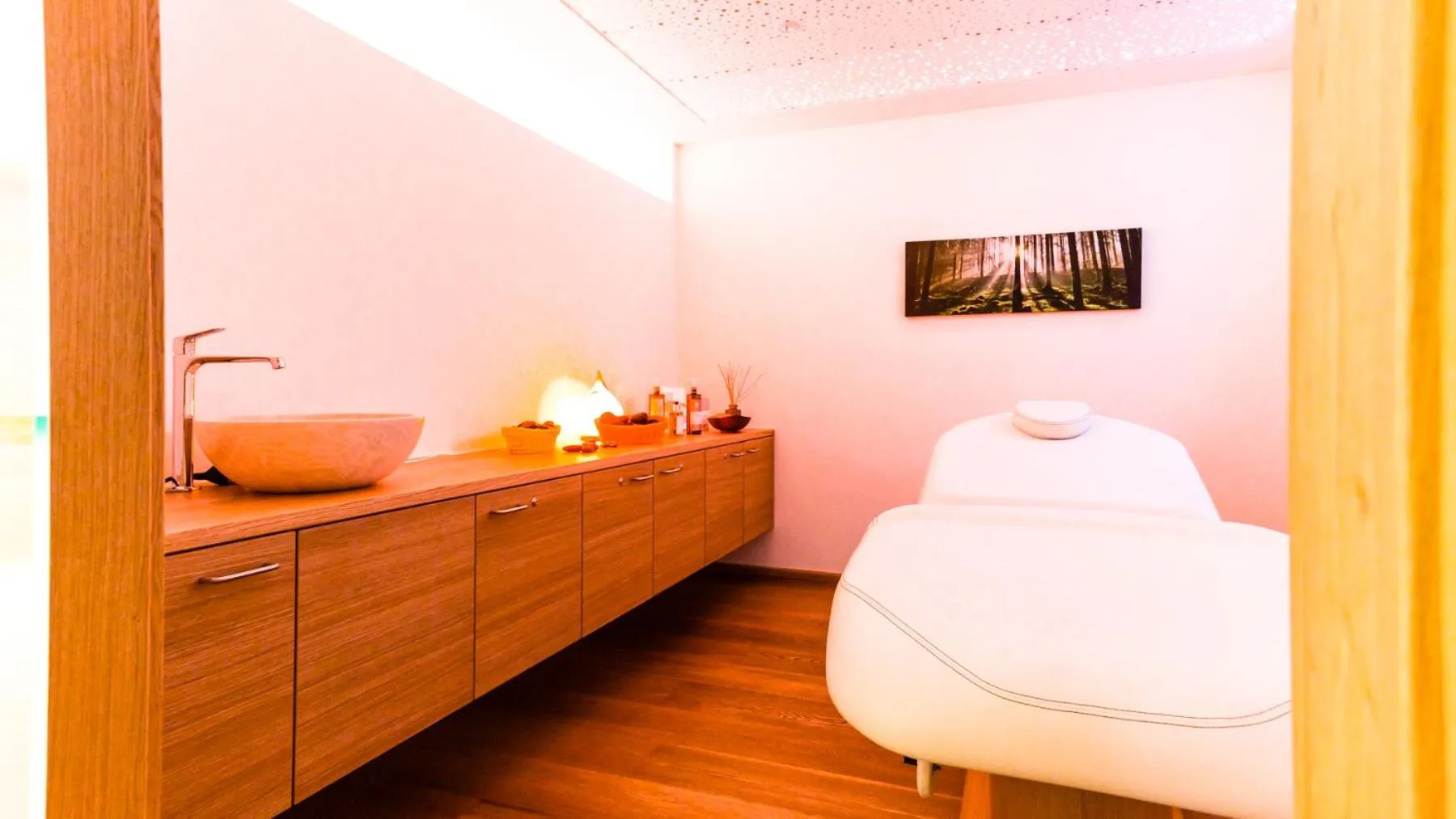 Massage, Bed in Romantik Hotel Rindenmühle