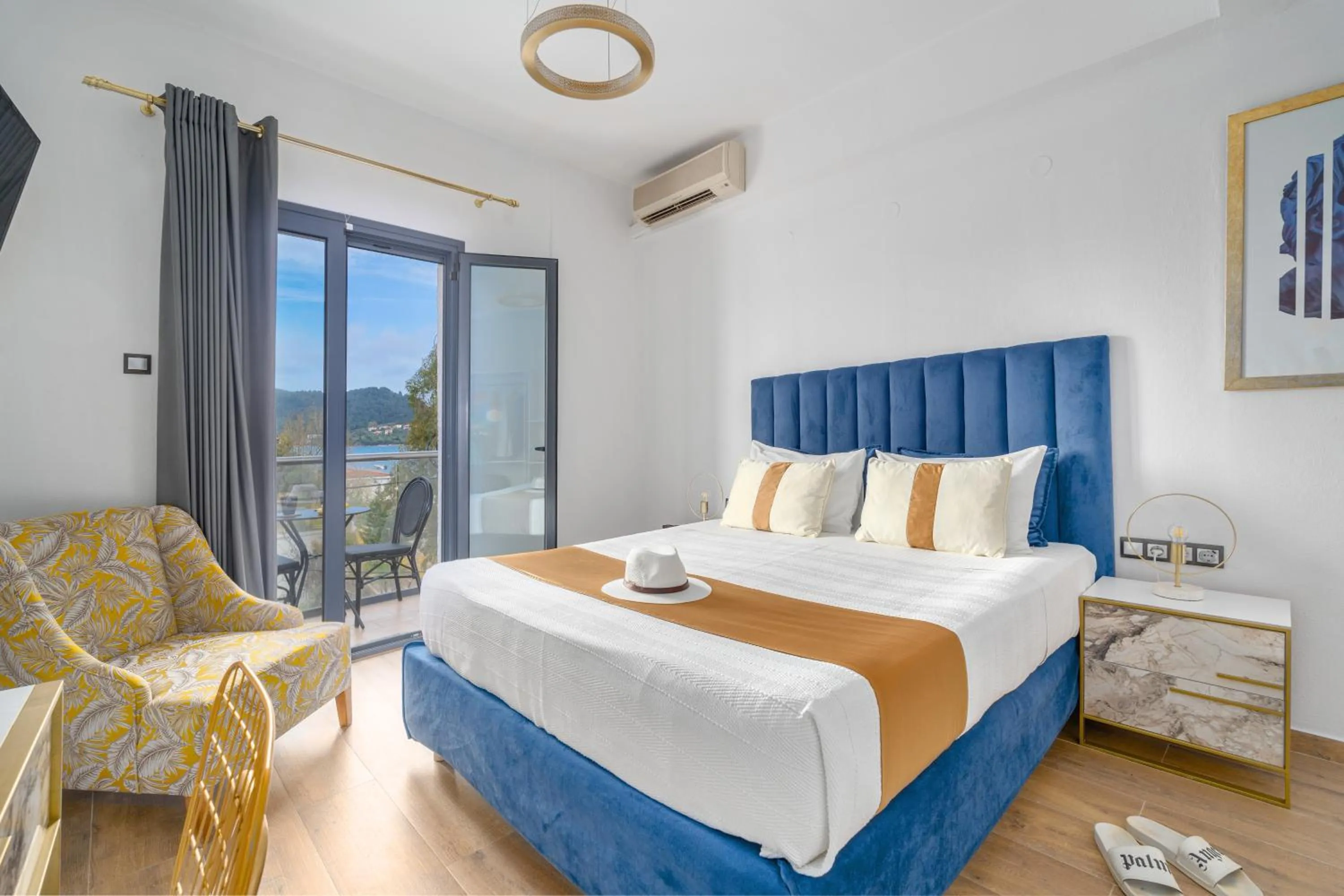 Bed in MR P. Boutique Residence